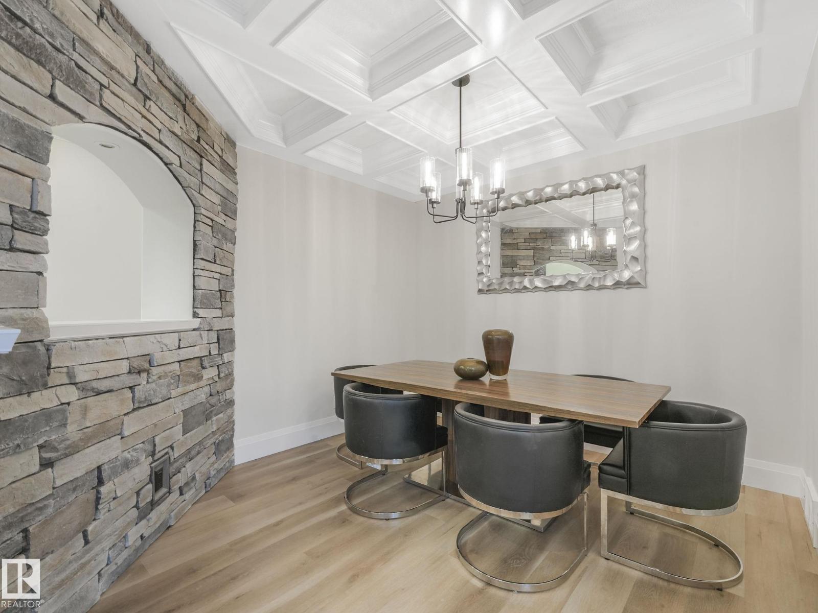 10821 128 ST NW, Edmonton