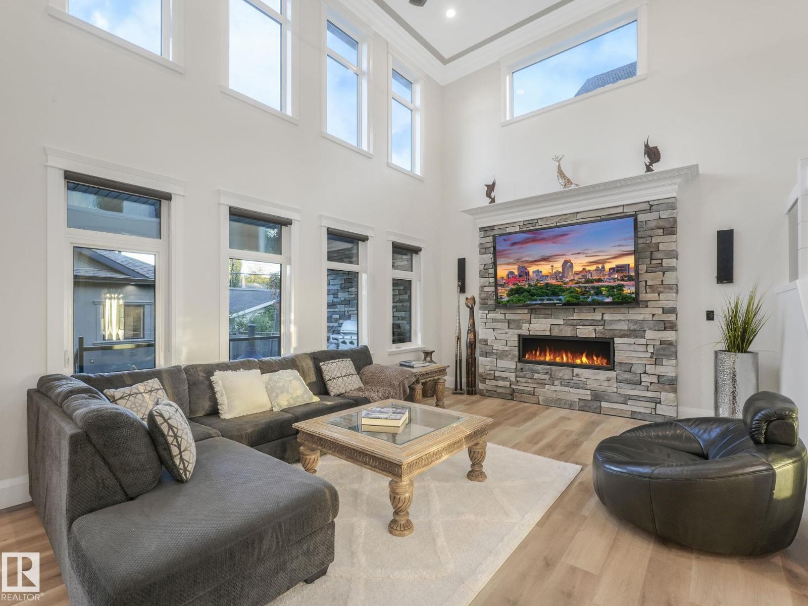 10821 128 ST NW, Edmonton