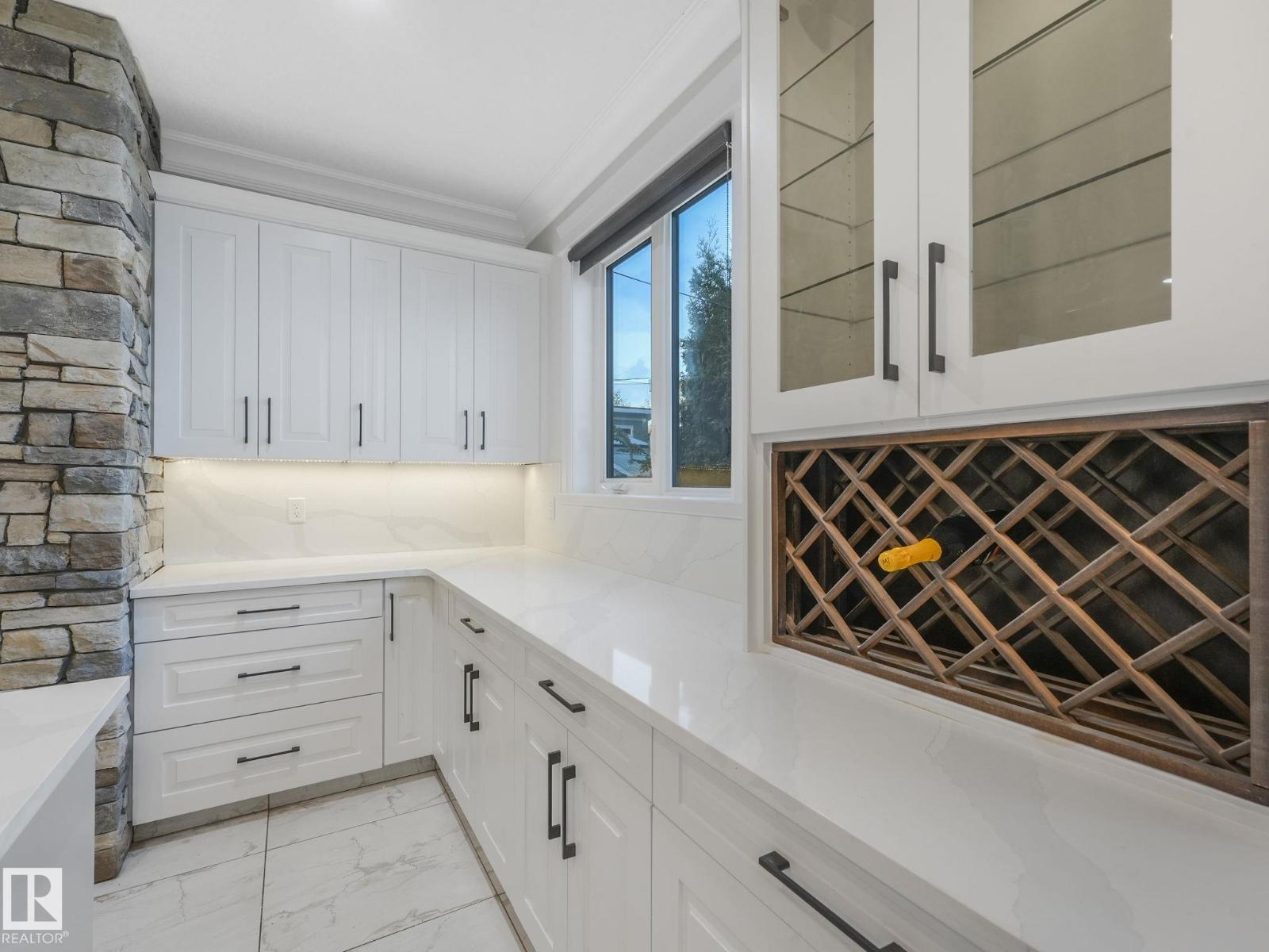 10821 128 ST NW, Edmonton