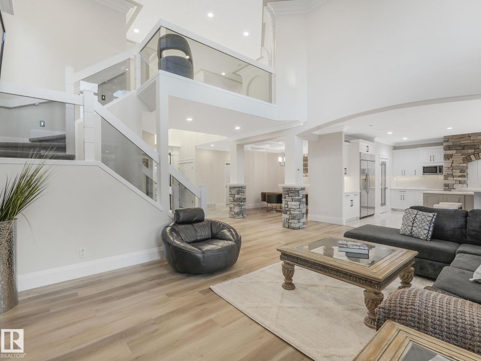 10821 128 ST NW, Edmonton