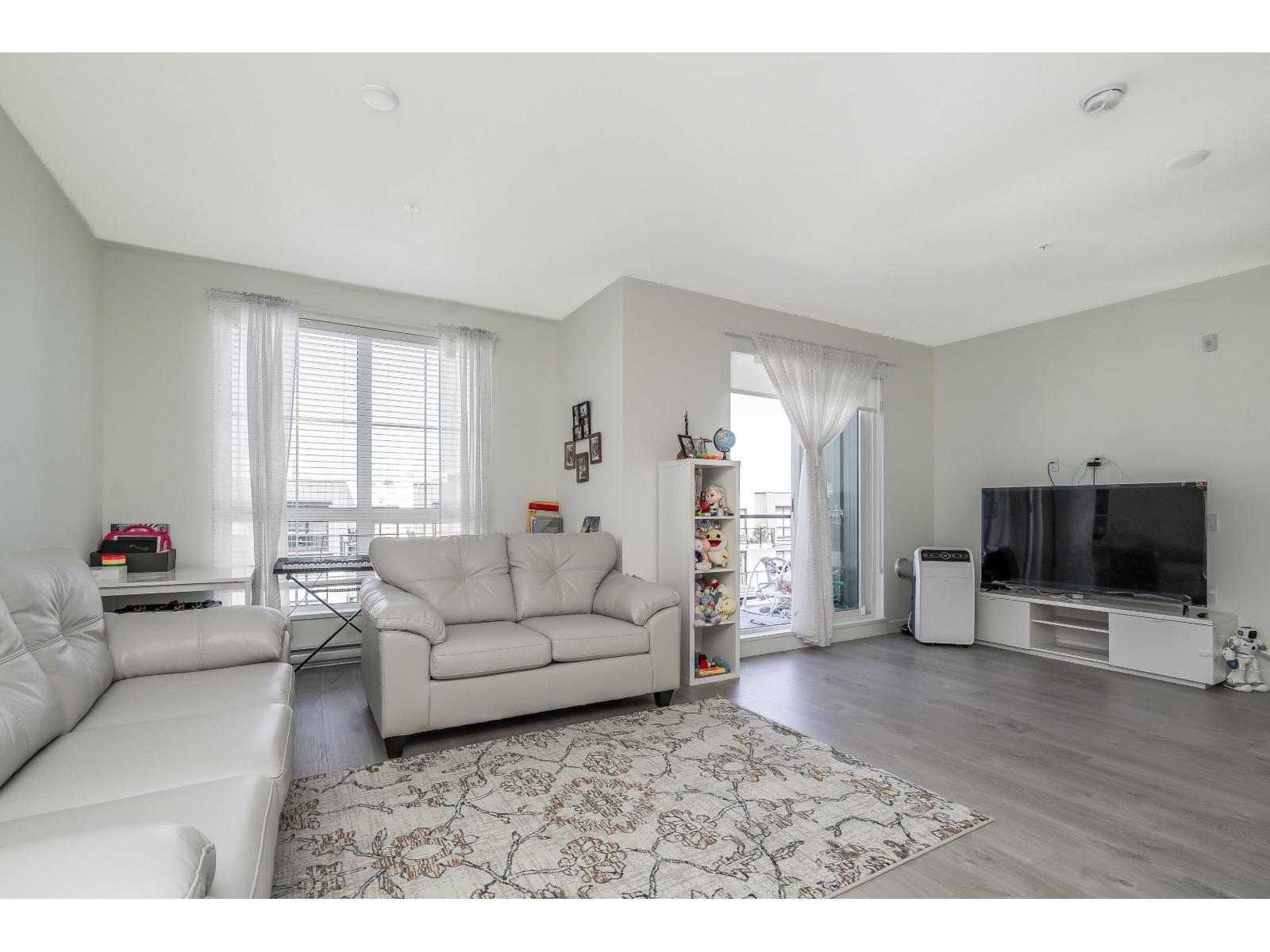 609 8379 201 STREET, Langley