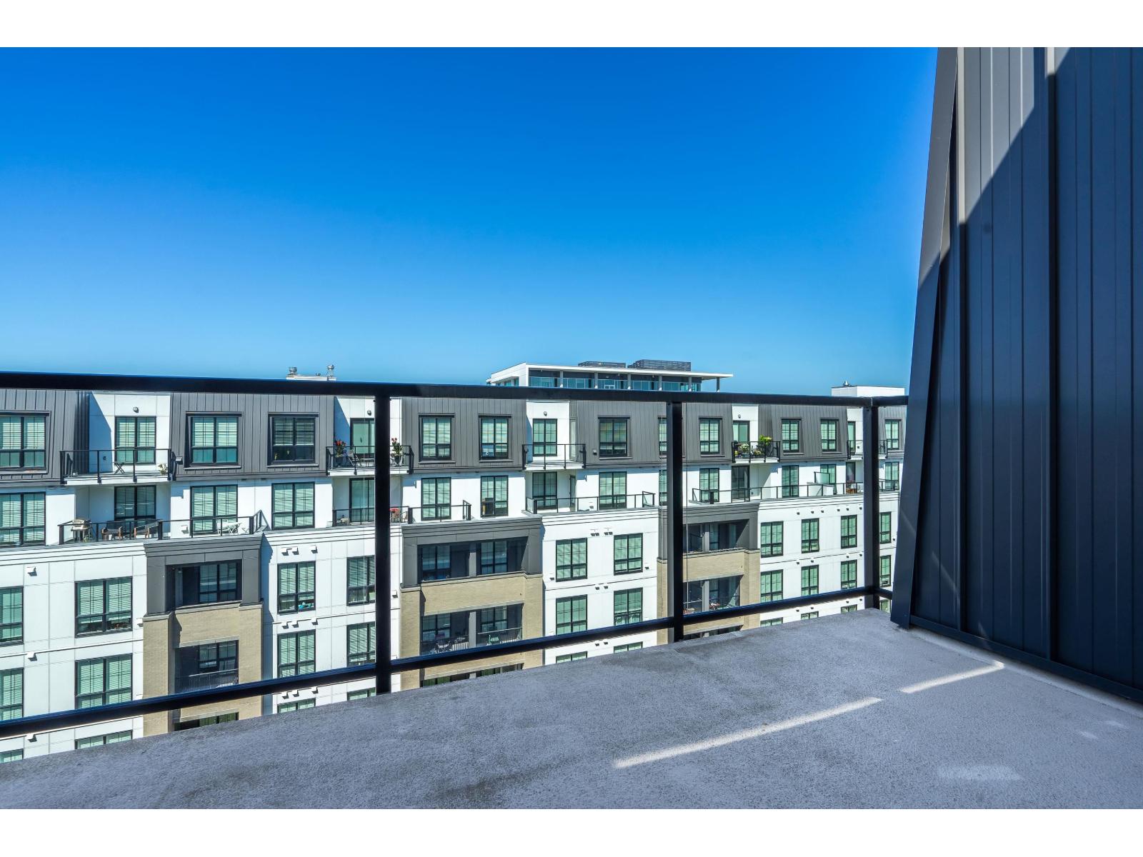 609 8379 201 STREET, Langley