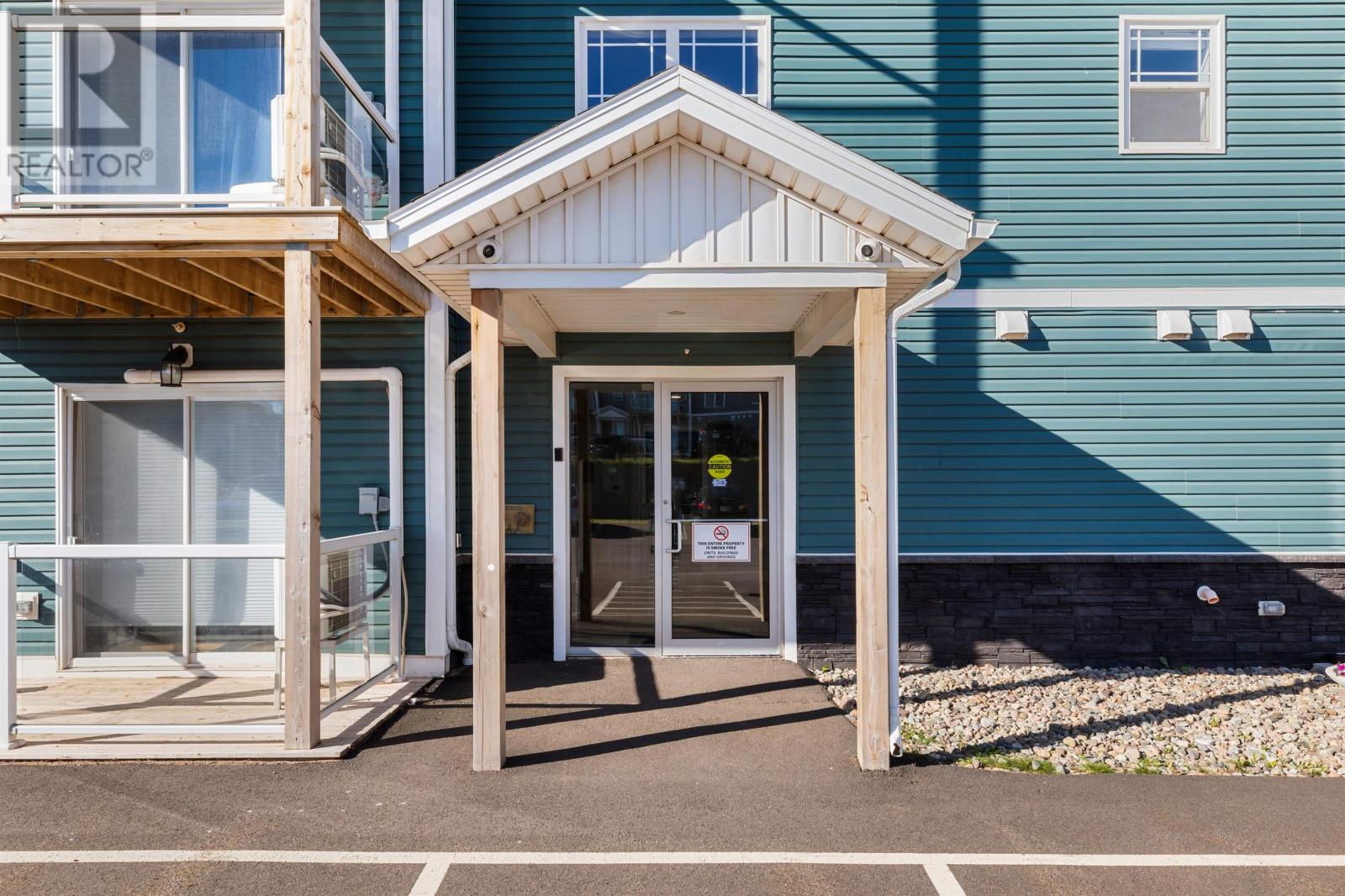 #303 18 GILBERT DRIVE - 16