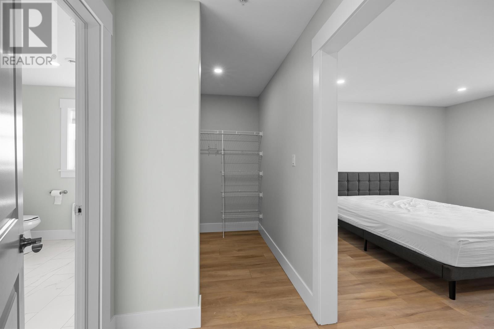 #303 18 GILBERT DRIVE - 37