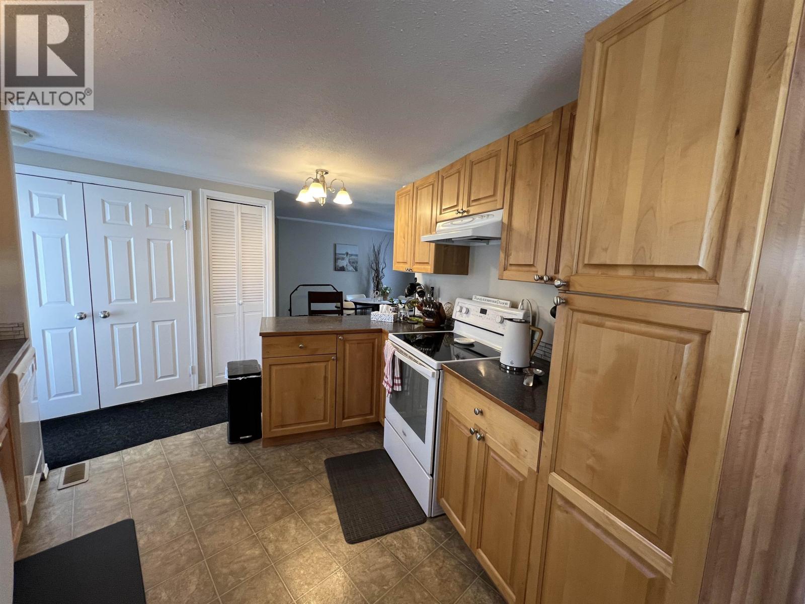 4028 POPLAR AVENUE, Fort Nelson