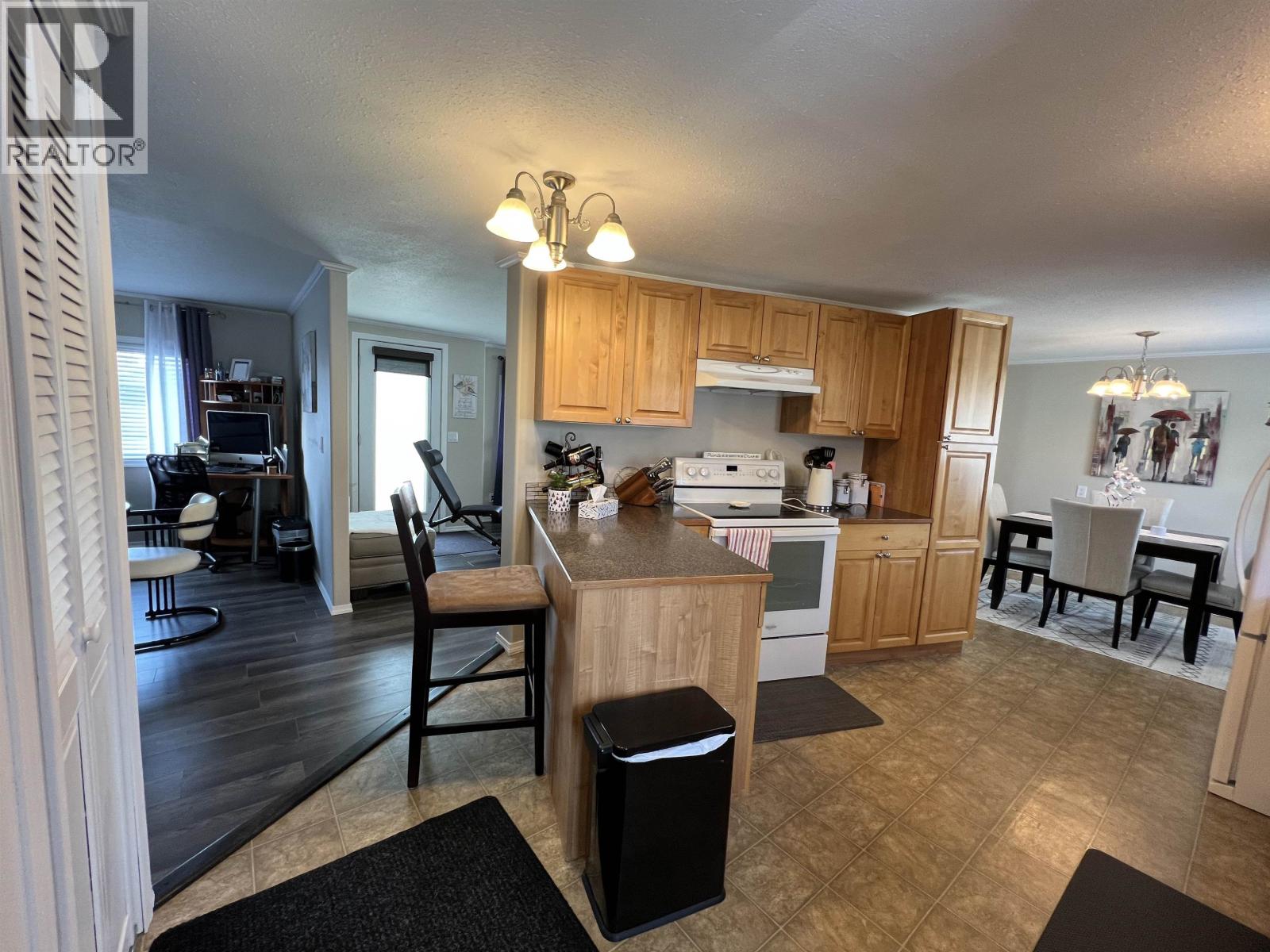4028 POPLAR AVENUE, Fort Nelson