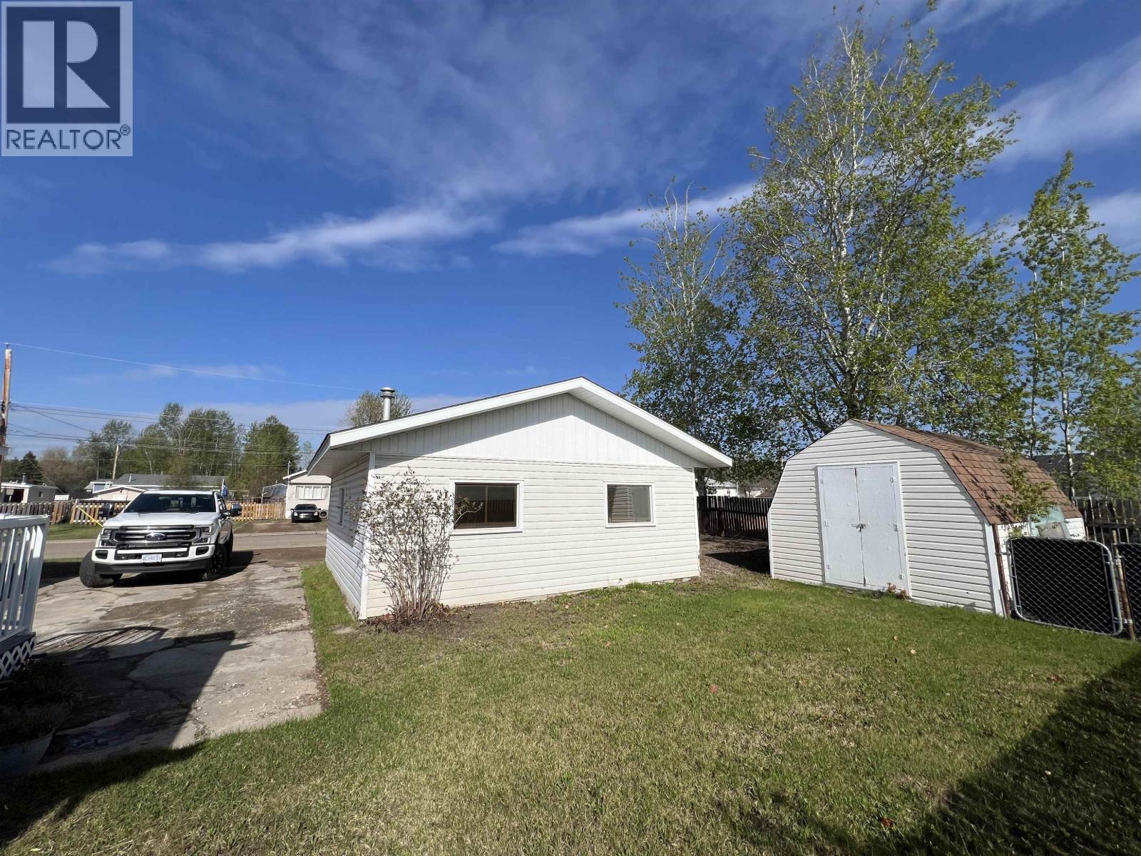 4028 POPLAR AVENUE, Fort Nelson