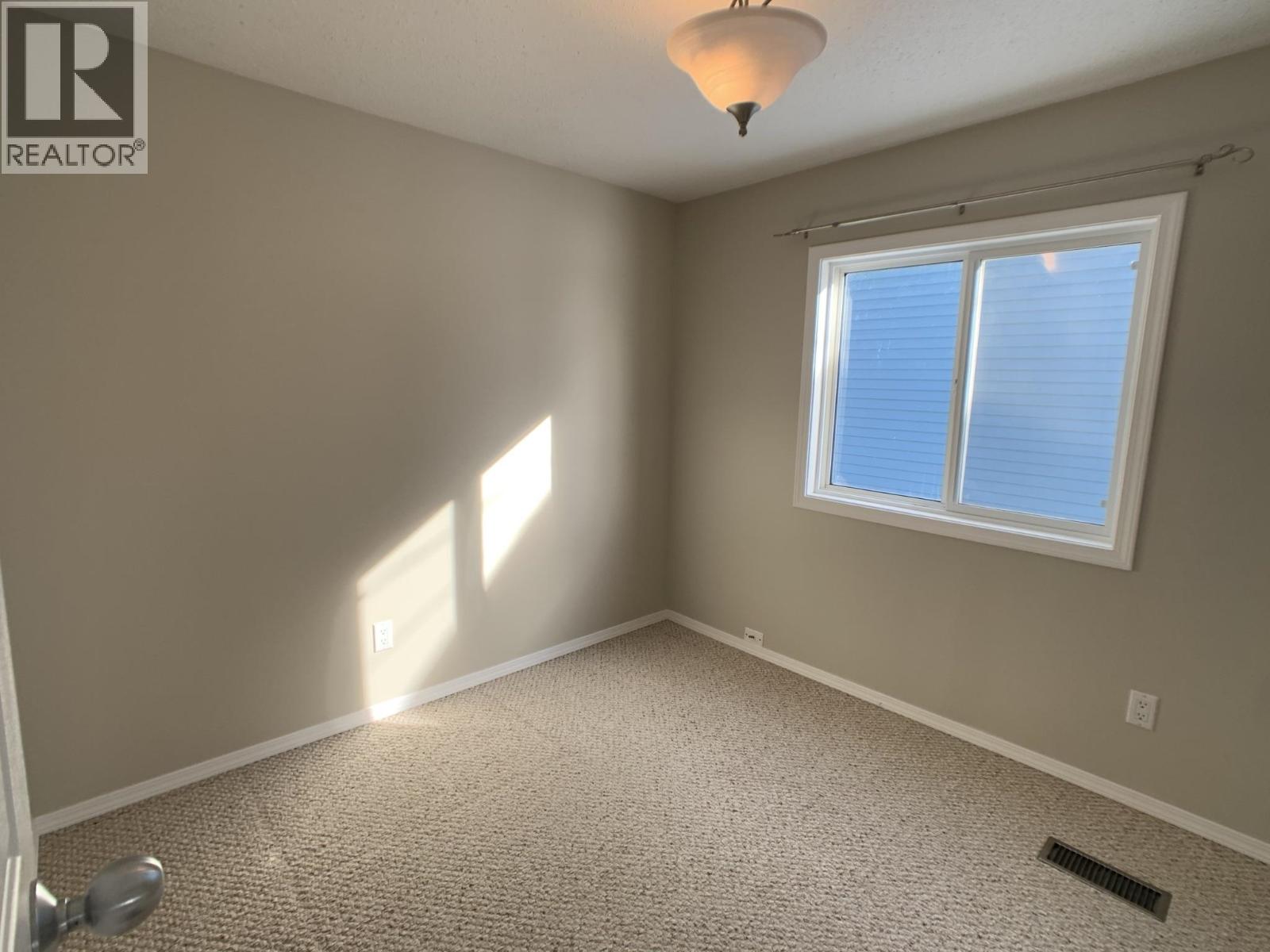 4028 POPLAR AVENUE, Fort Nelson