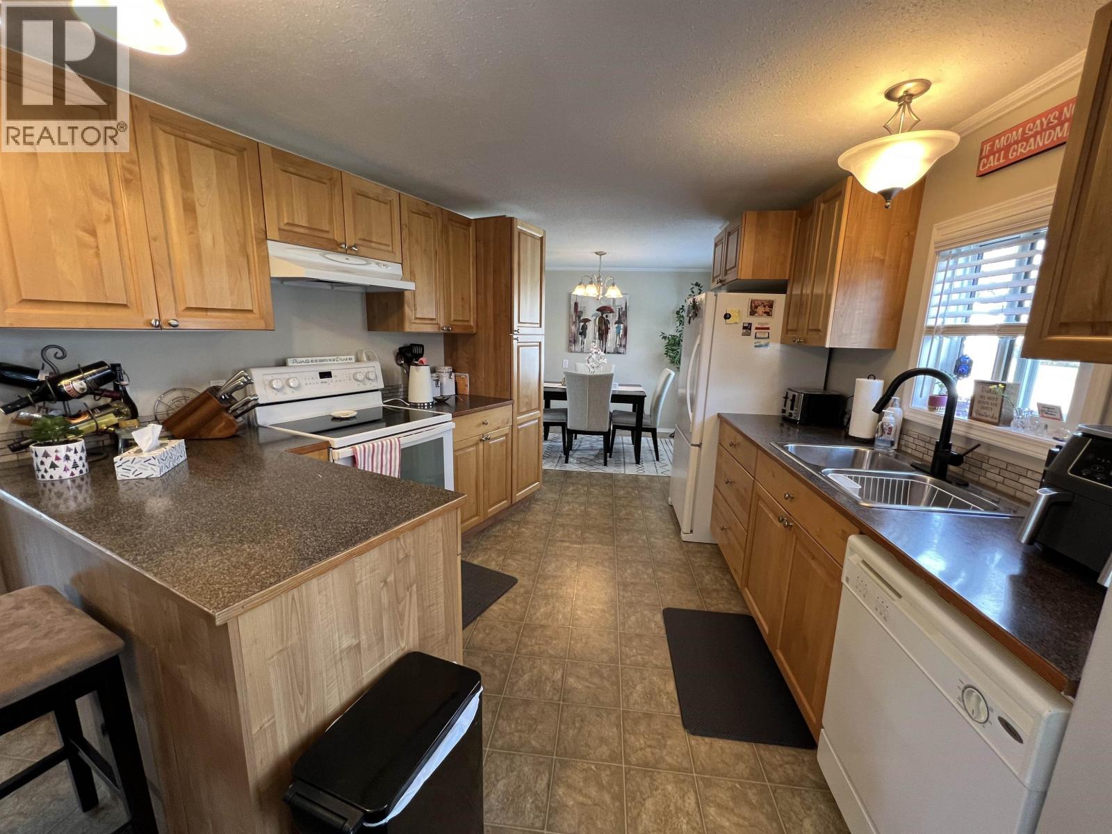 4028 POPLAR AVENUE, Fort Nelson