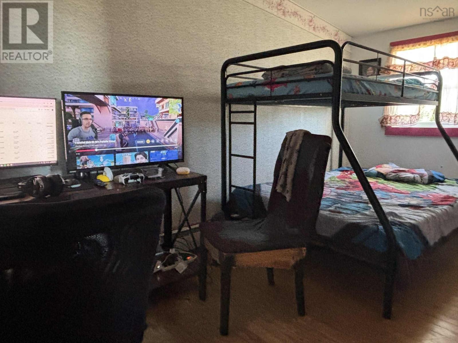 Property 20 of 27 of 328 Patrice Road