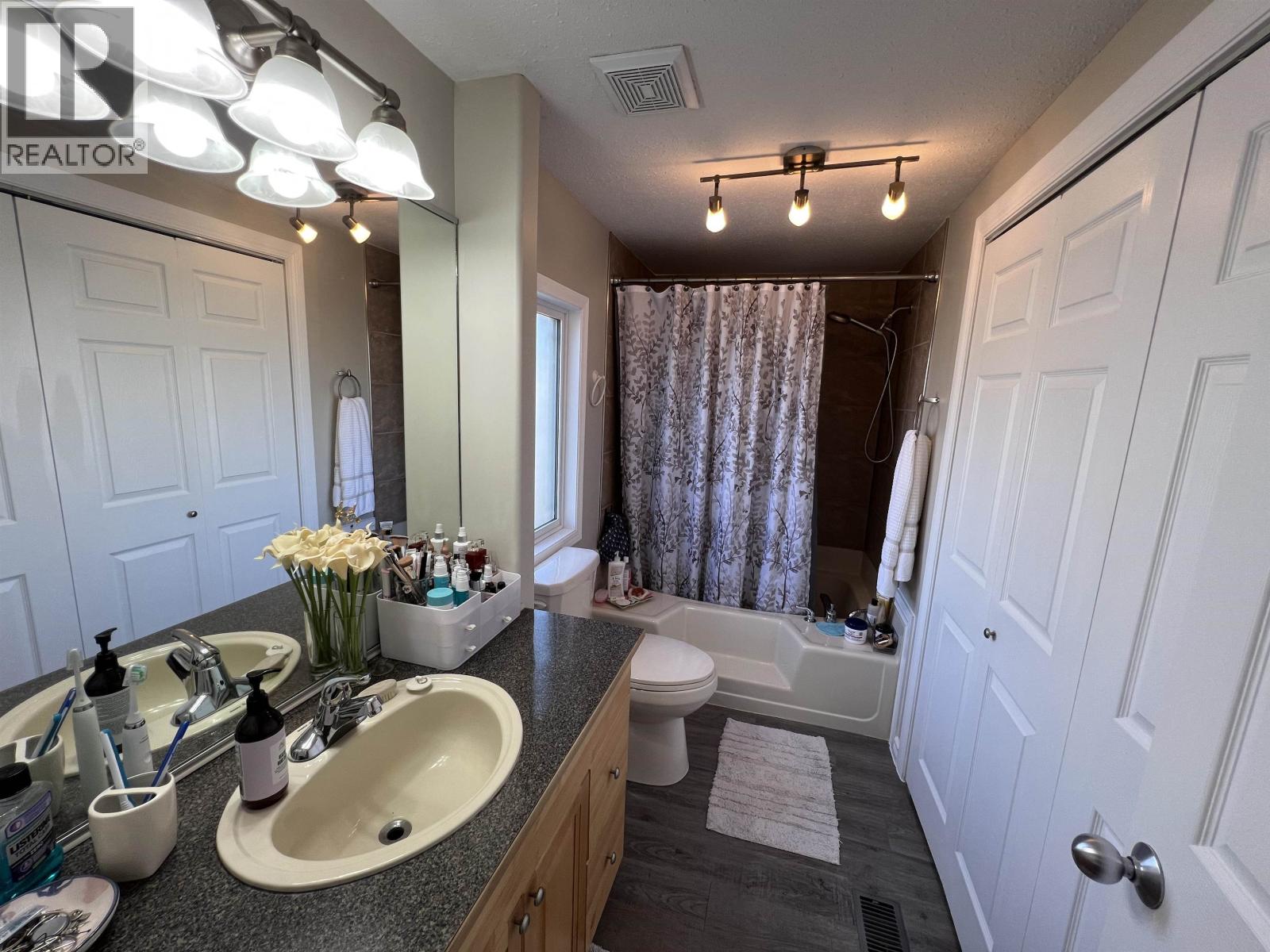 4028 POPLAR AVENUE, Fort Nelson