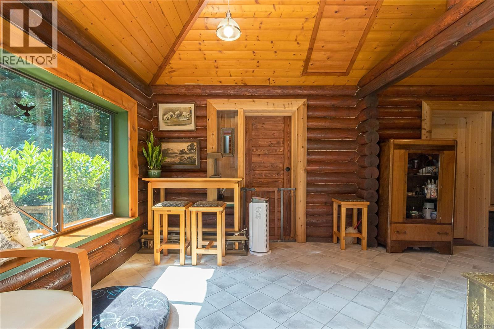 3626 Christina Dr, Cobble Hill