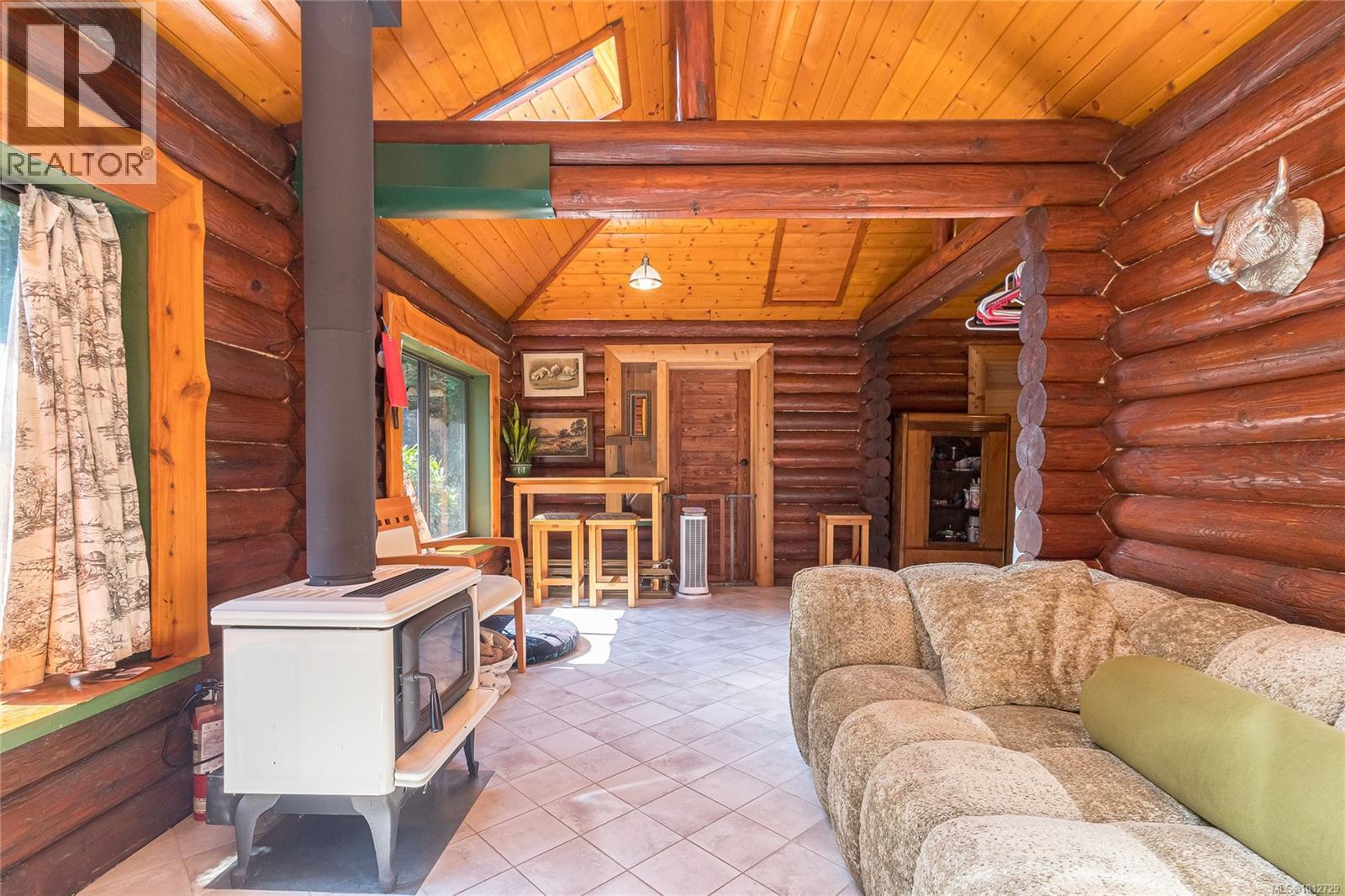 3626 Christina Dr, Cobble Hill