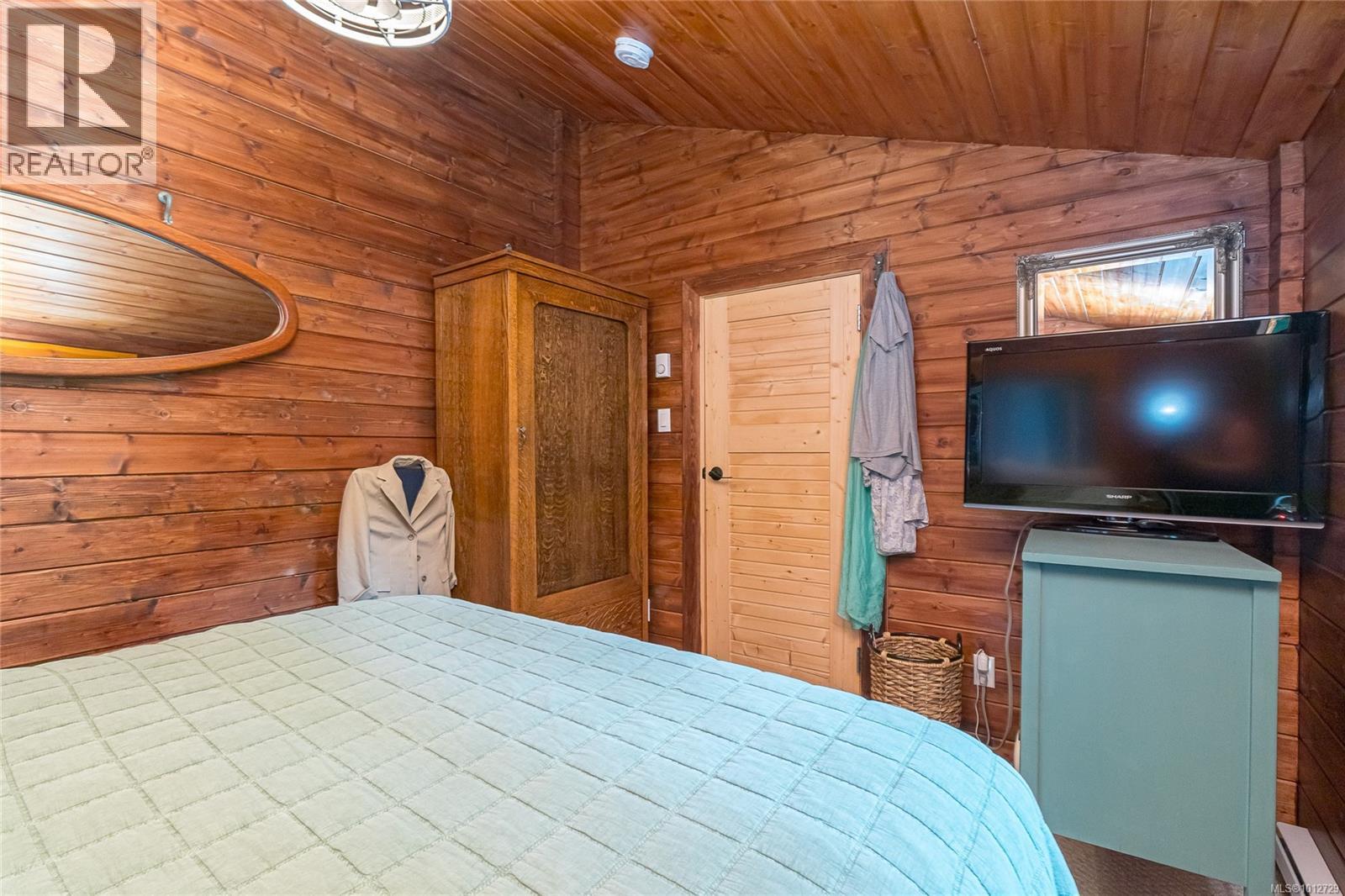 3626 Christina Dr, Cobble Hill