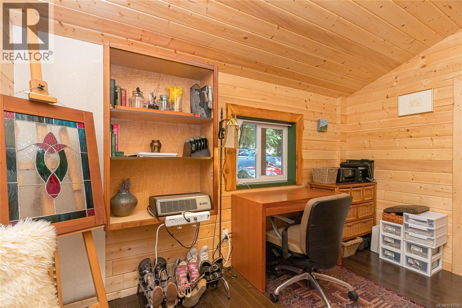 3626 Christina Dr, Cobble Hill