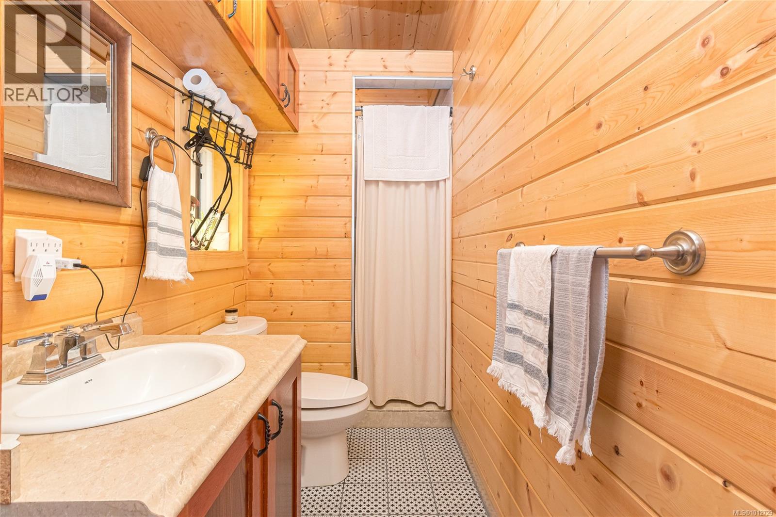 3626 Christina Dr, Cobble Hill