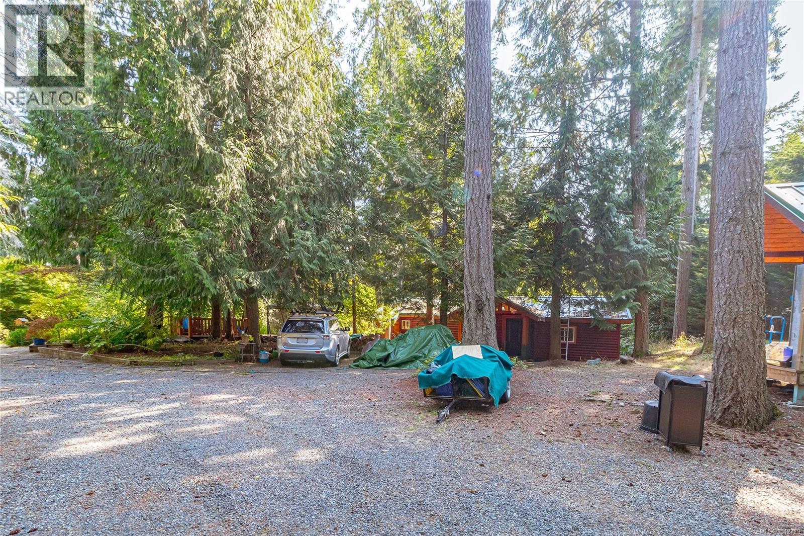 3626 Christina Dr, Cobble Hill