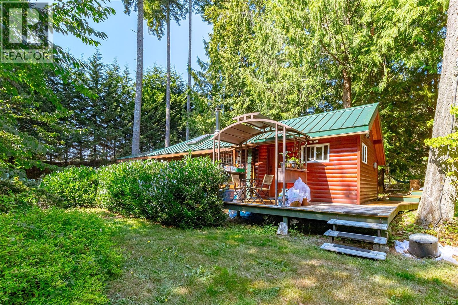 3626 Christina Dr, Cobble Hill