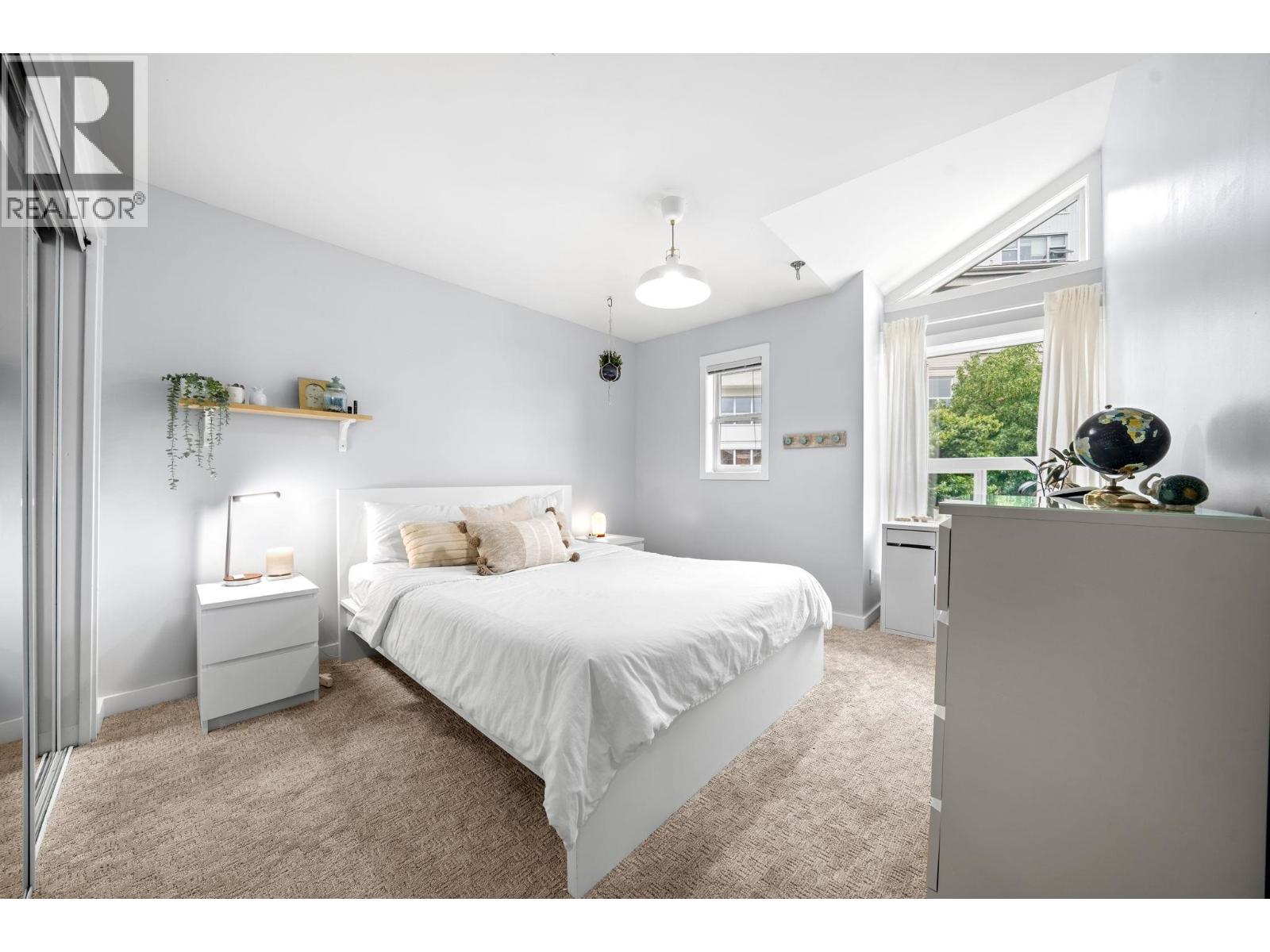 18 1204 MAIN STREET, Squamish