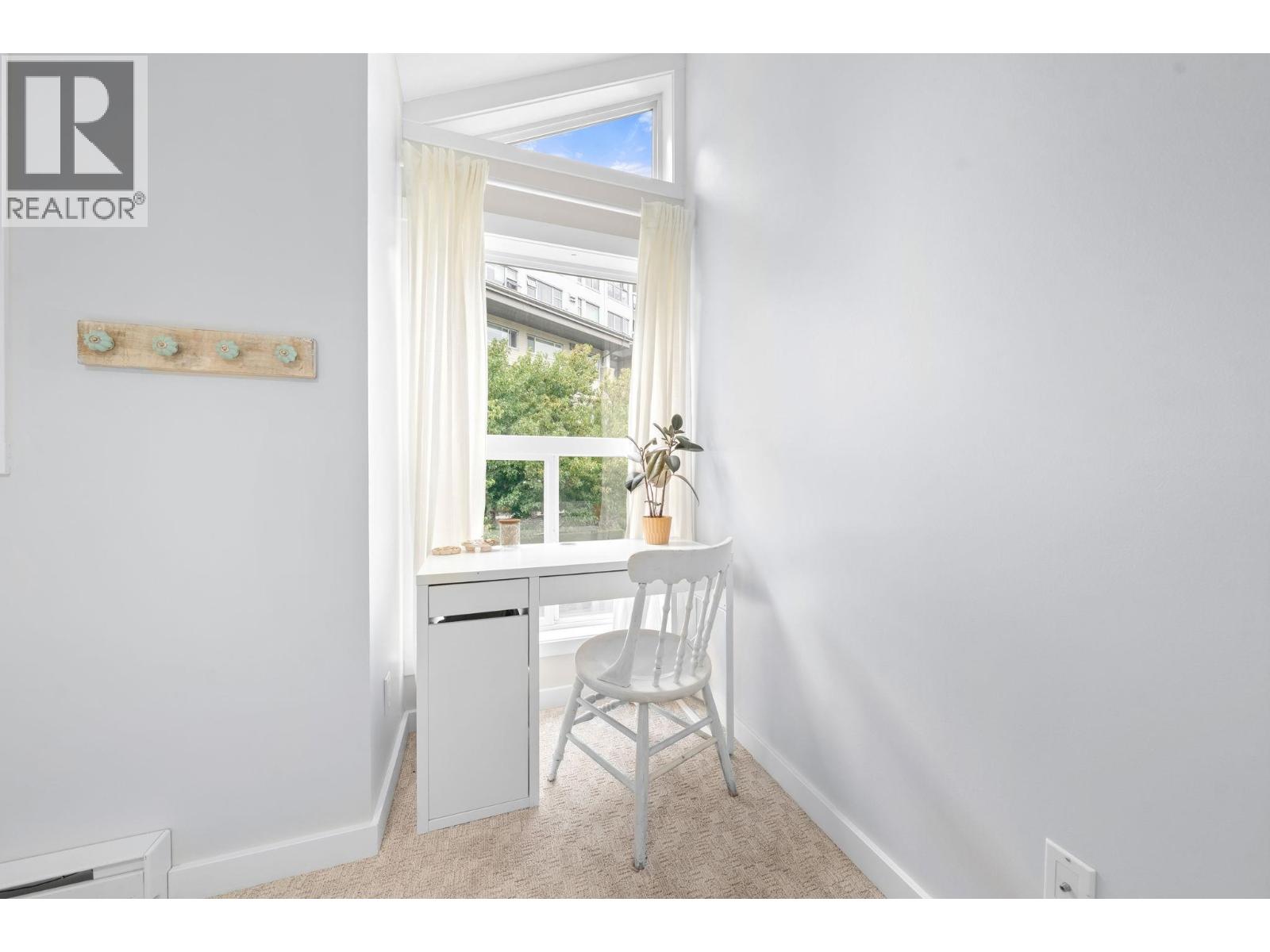 18 1204 MAIN STREET, Squamish