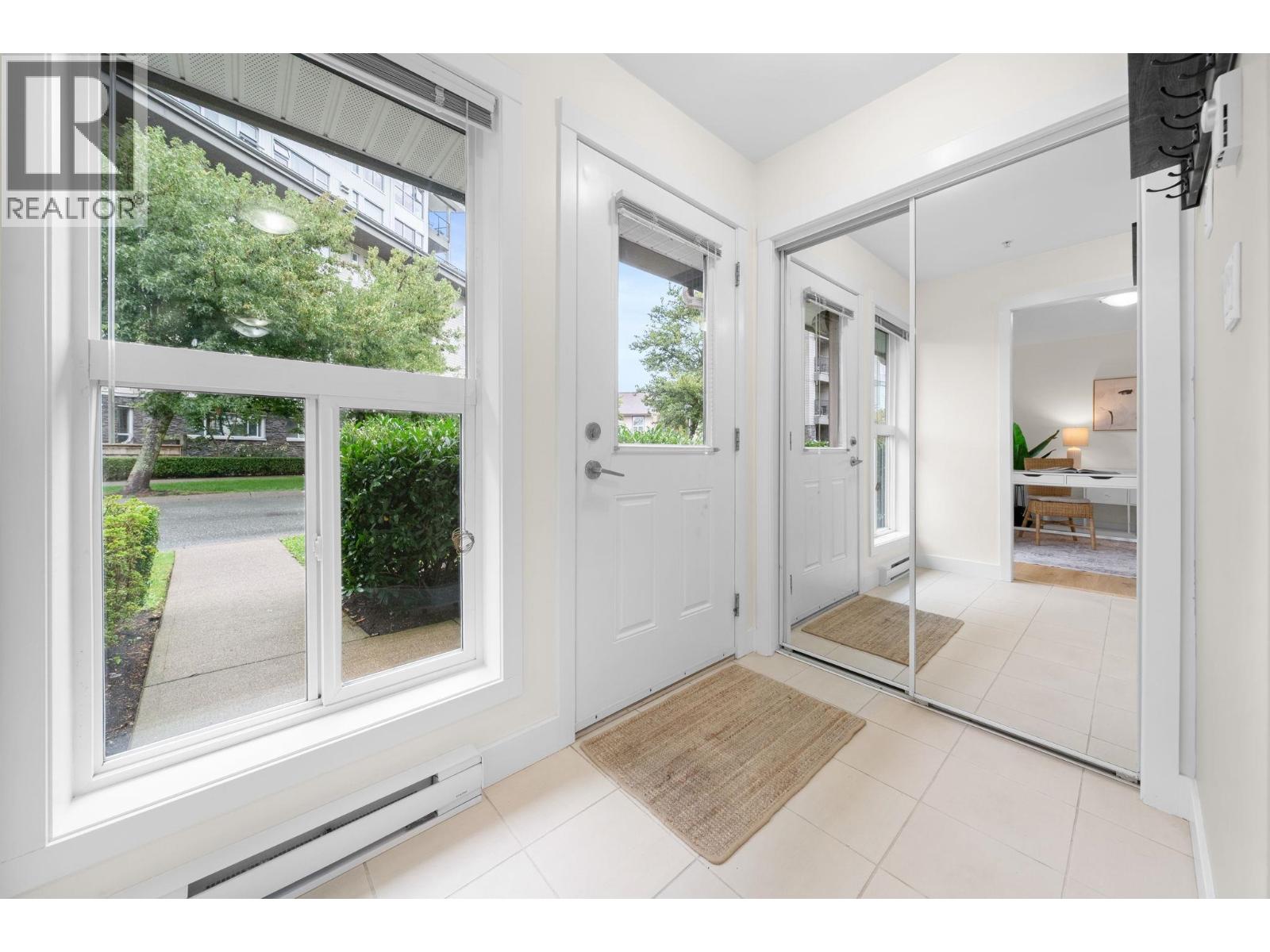 18 1204 MAIN STREET, Squamish
