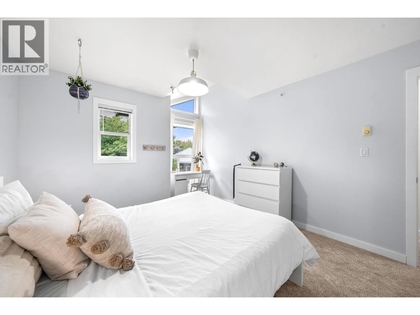 18 1204 MAIN STREET, Squamish