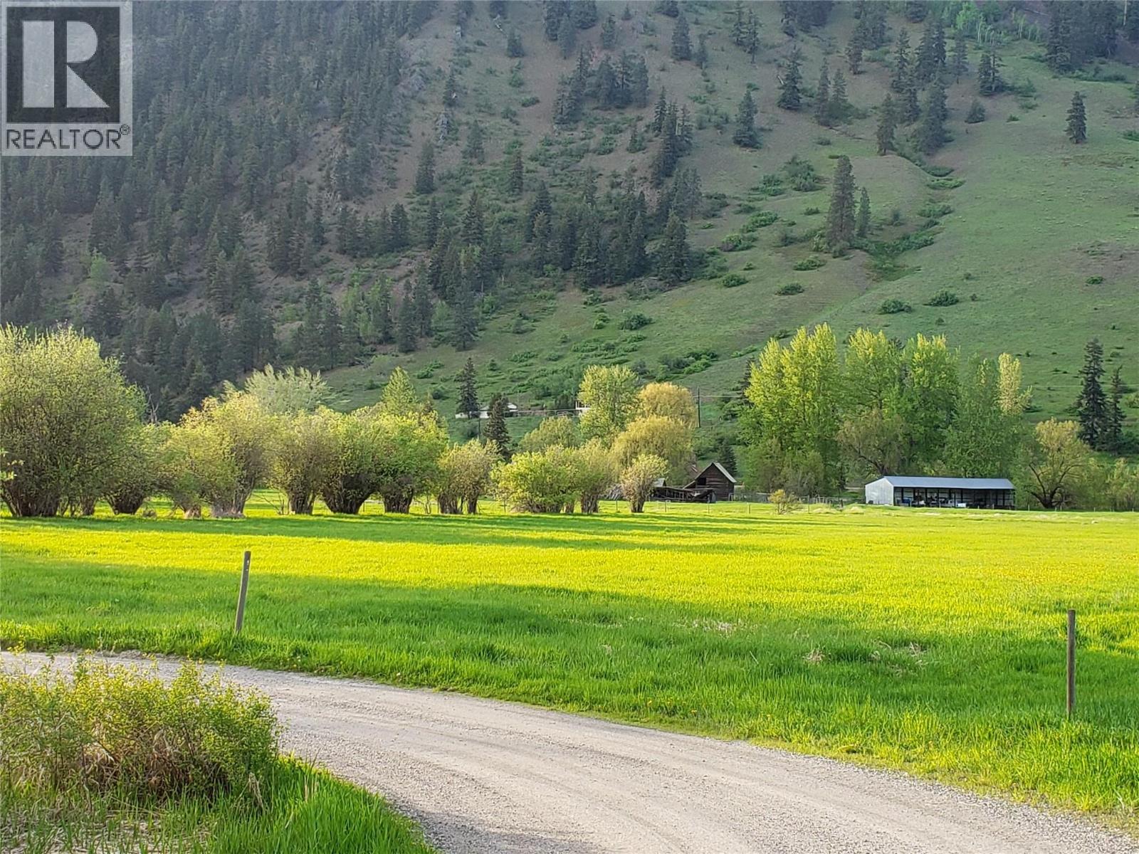 26 Barnes Road, Lumby