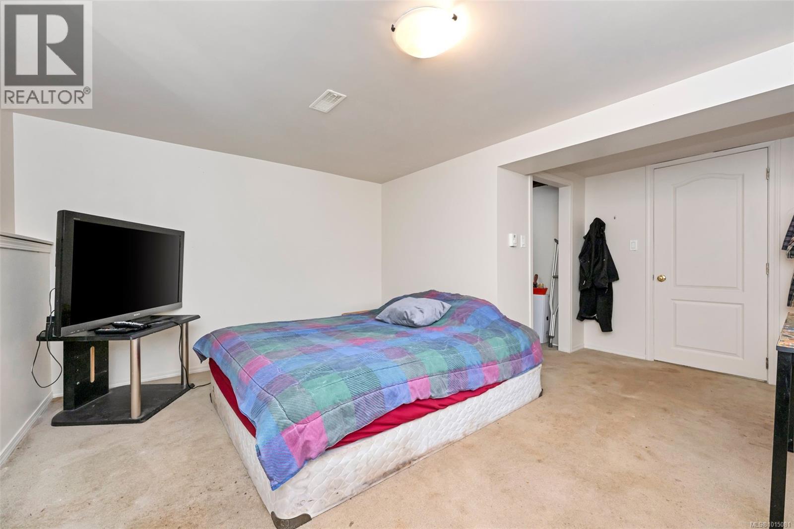  2127 French Road South, Sooke