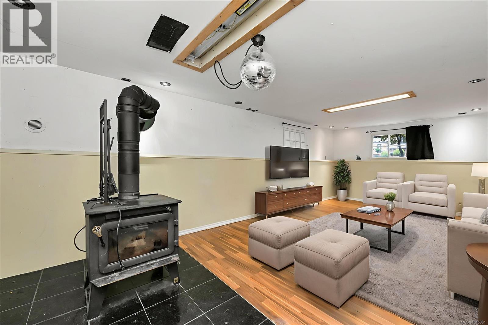  2127 French Road South, Sooke