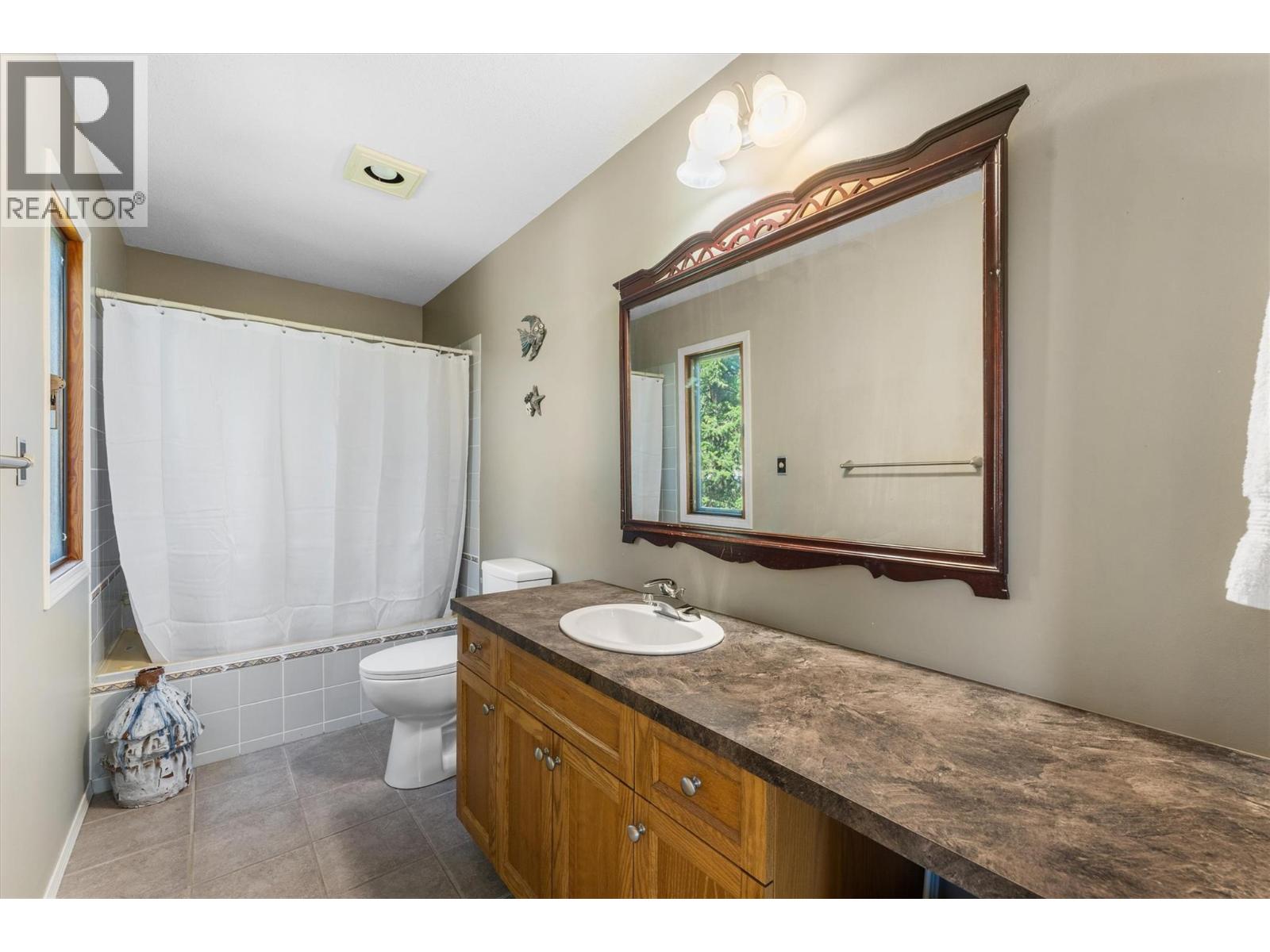 4555 Ottley Road, Lake Country