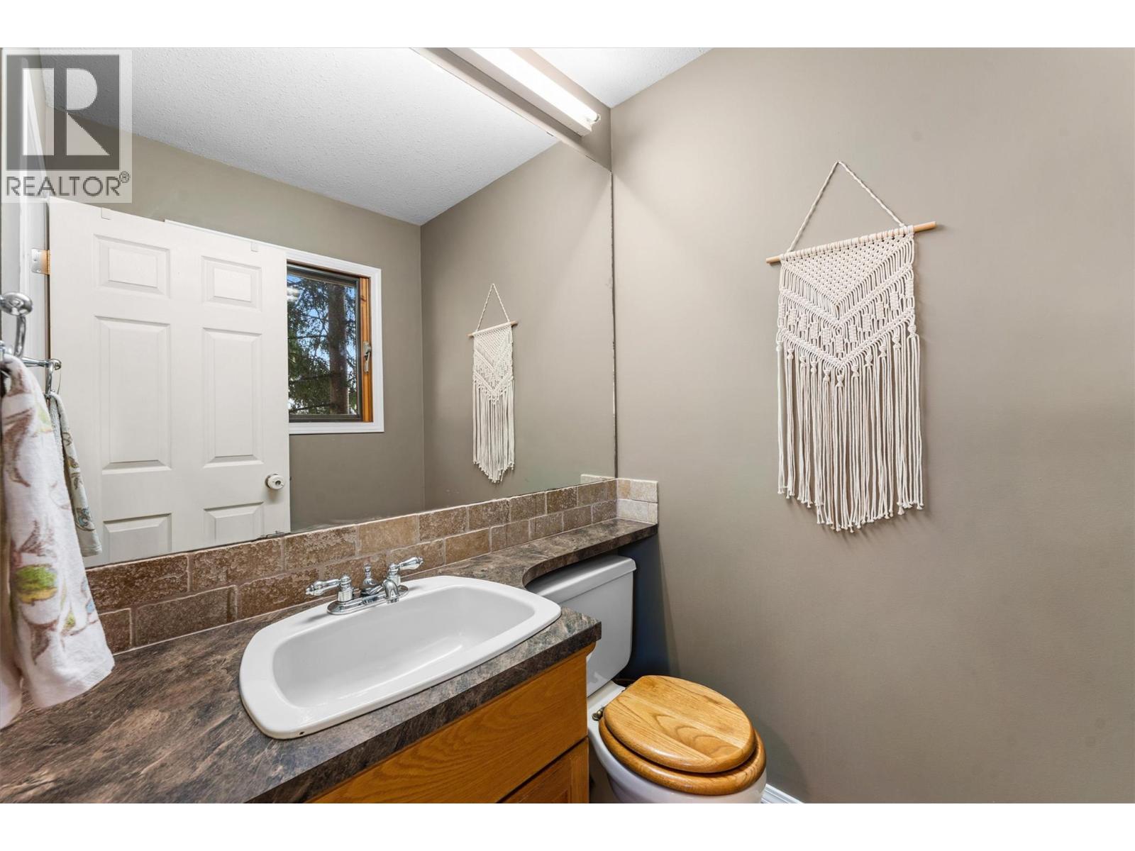 4555 Ottley Road, Lake Country