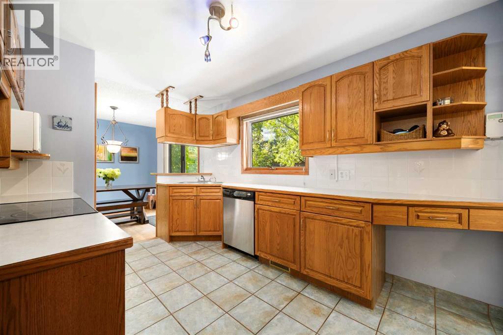 Single Family House Bungalow for Sale in  Waterloo Drive SW Wildwood Calgary 