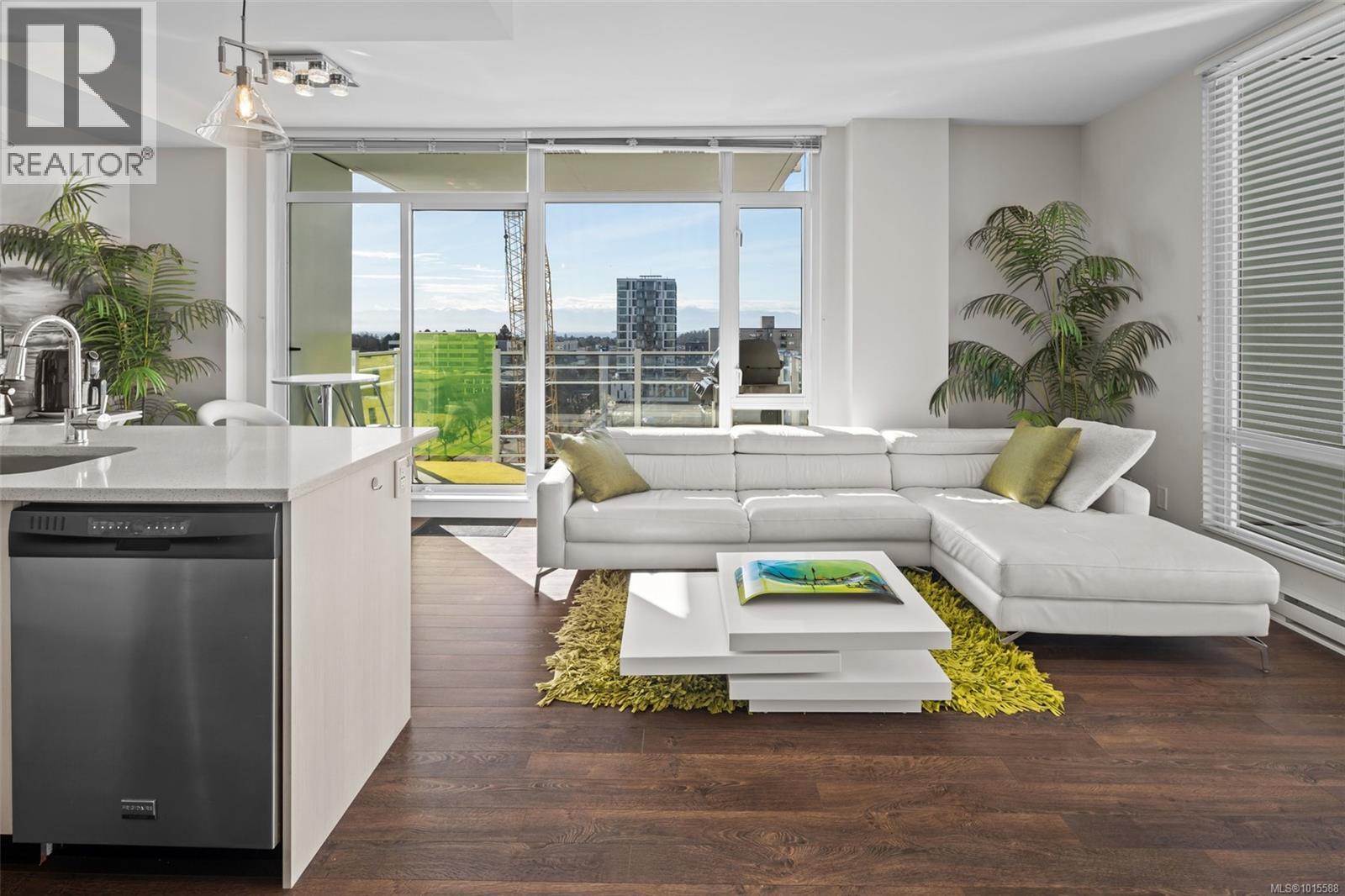 904 1090 Johnson Street, Victoria
