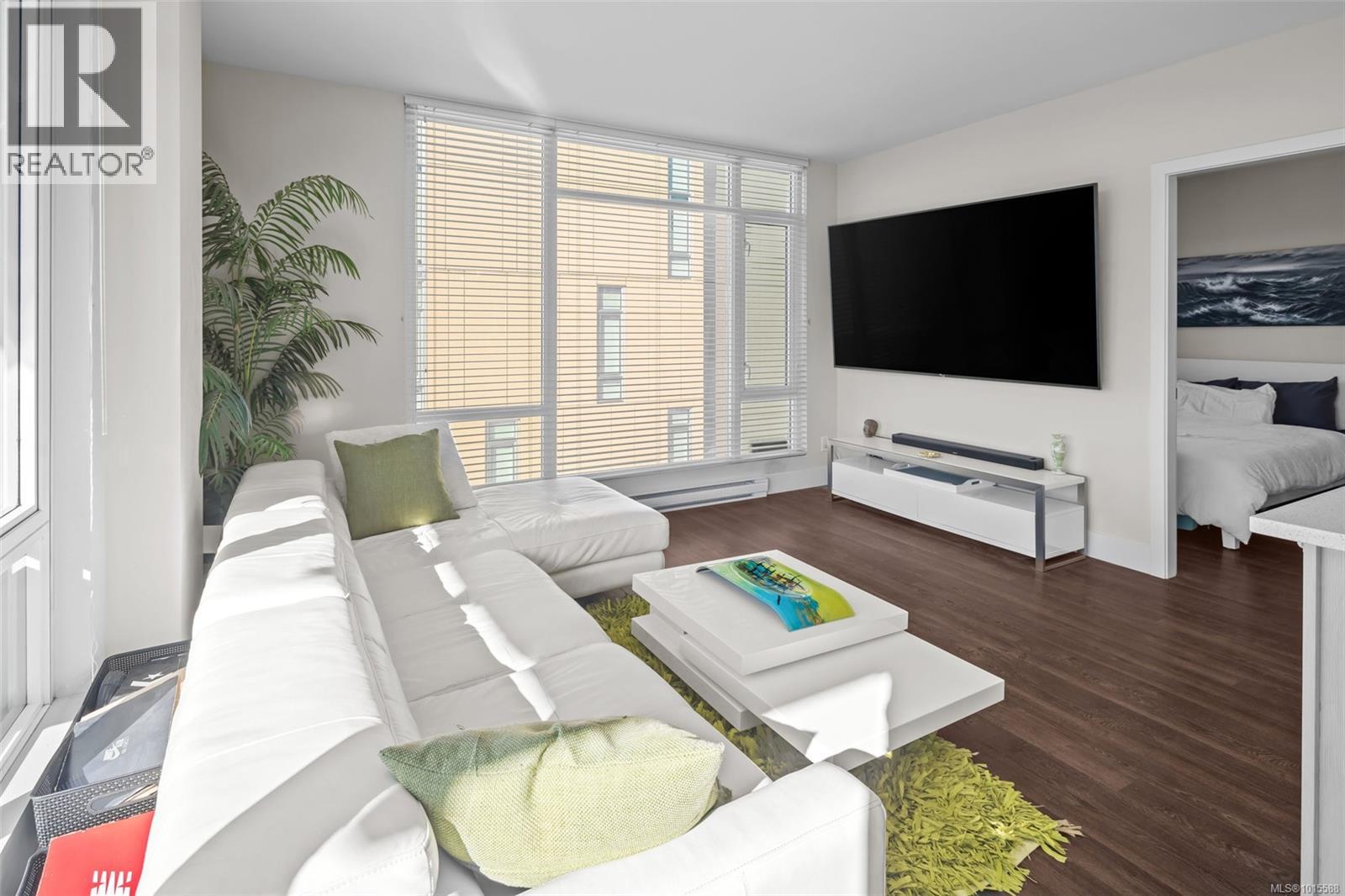 904 1090 Johnson Street, Victoria