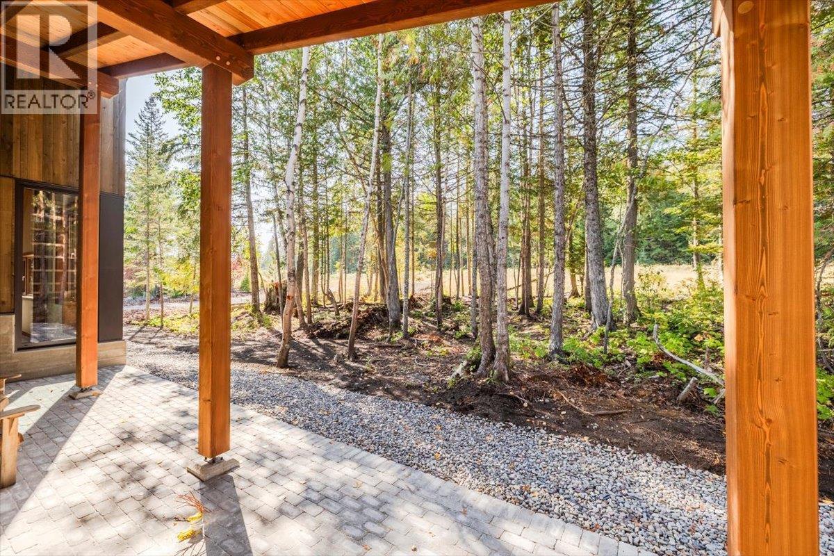 5538 Currie Bowl Way, Fernie