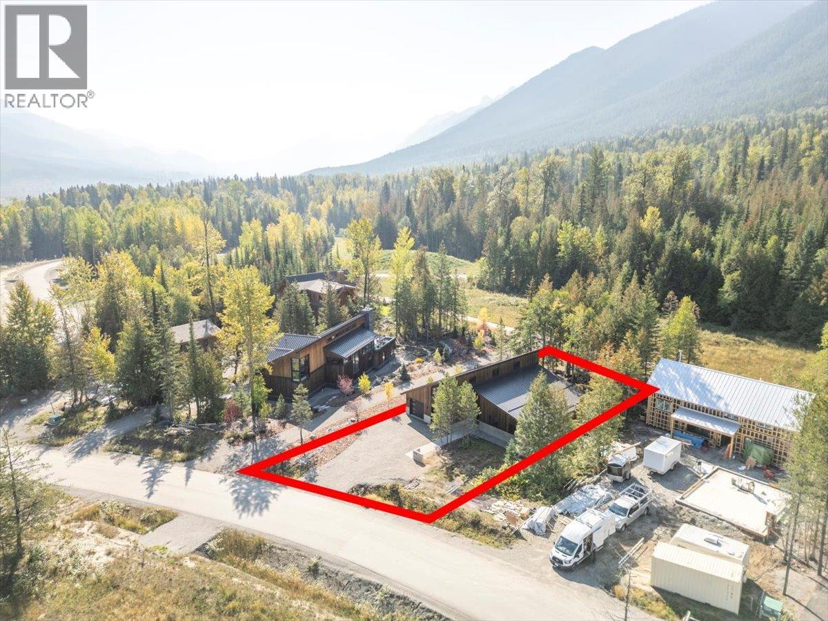 5538 Currie Bowl Way, Fernie