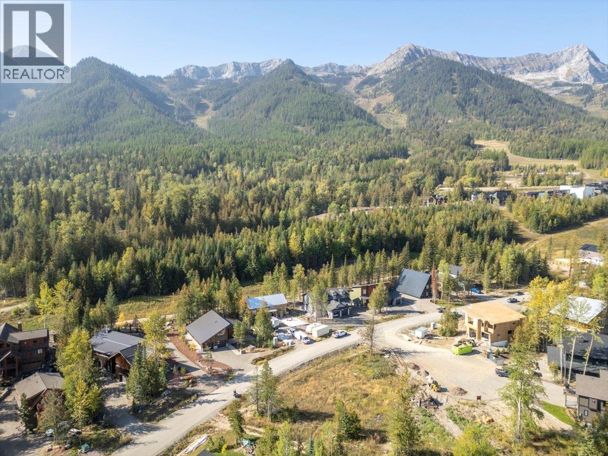 5538 Currie Bowl Way, Fernie
