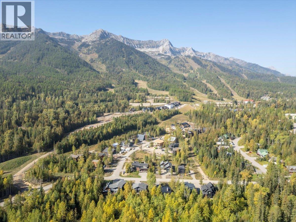 5538 Currie Bowl Way, Fernie