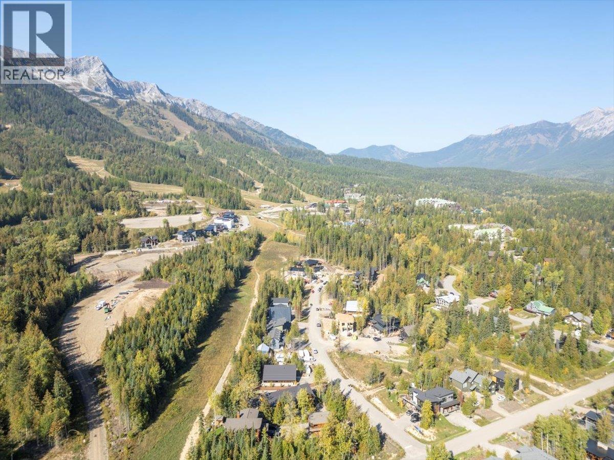5538 Currie Bowl Way, Fernie