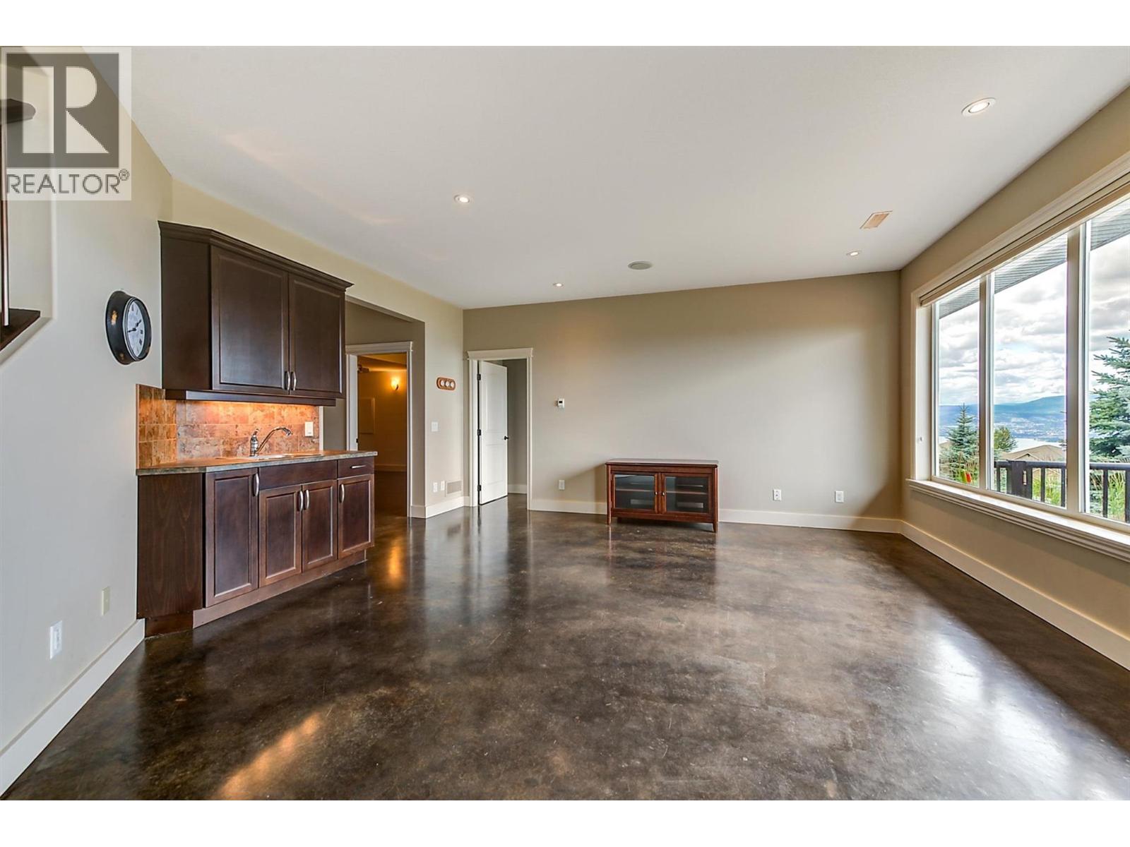  764 Kuipers Crescent, Kelowna
