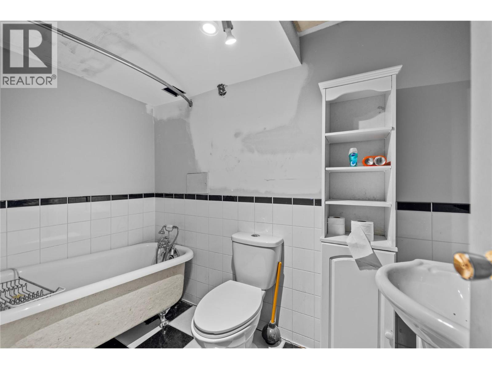 1810 Armstrong Street, Merritt