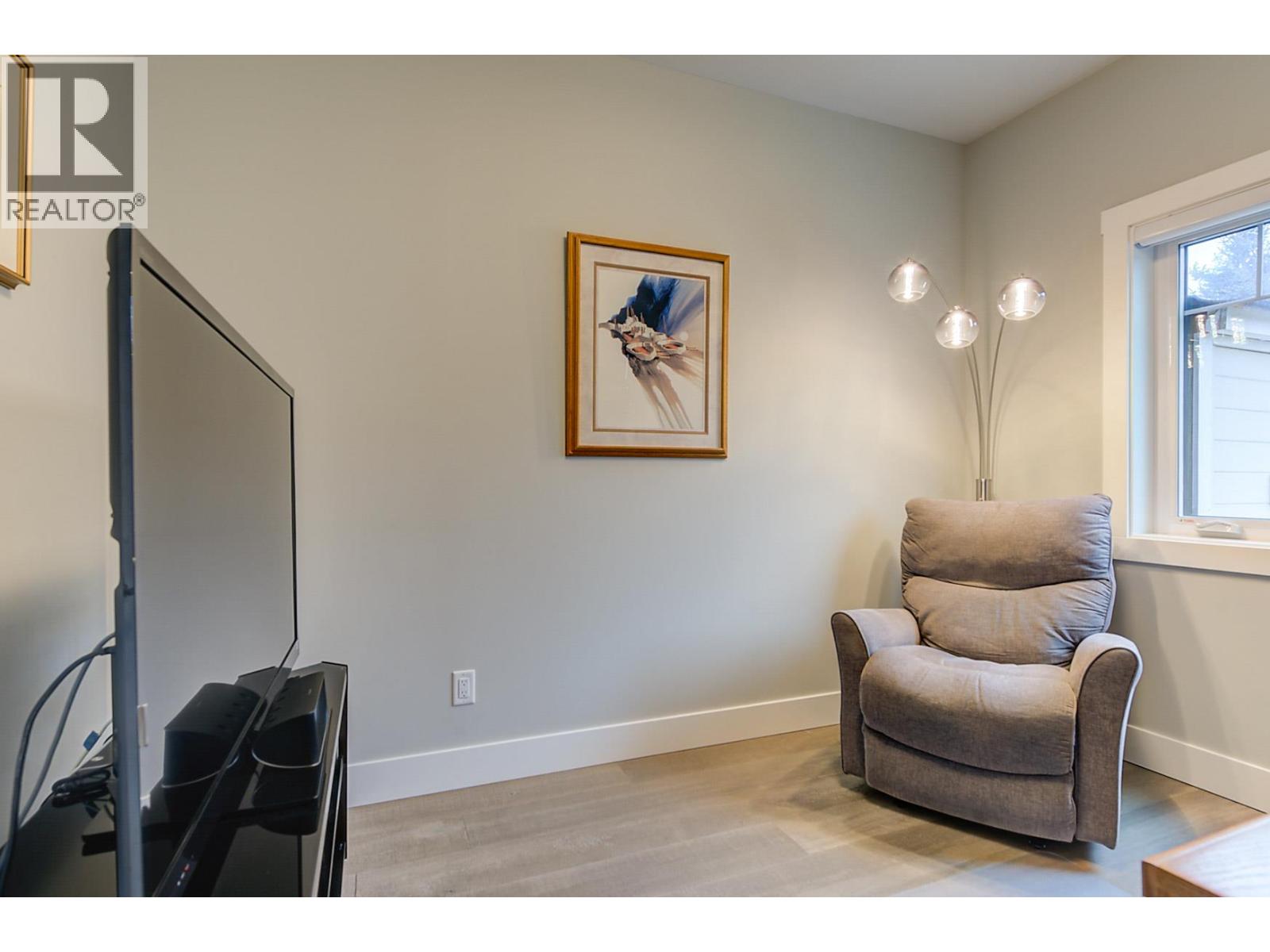 7 1940 KLO Road, Kelowna