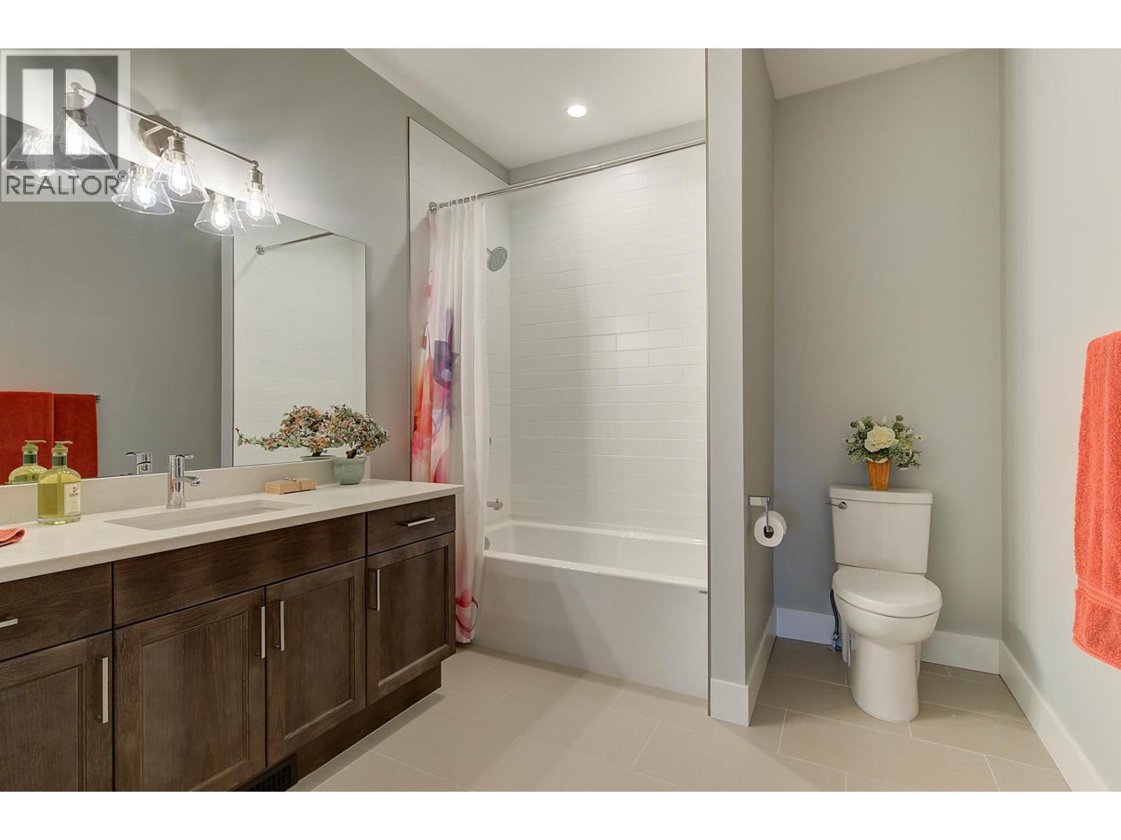 7 1940 KLO Road, Kelowna
