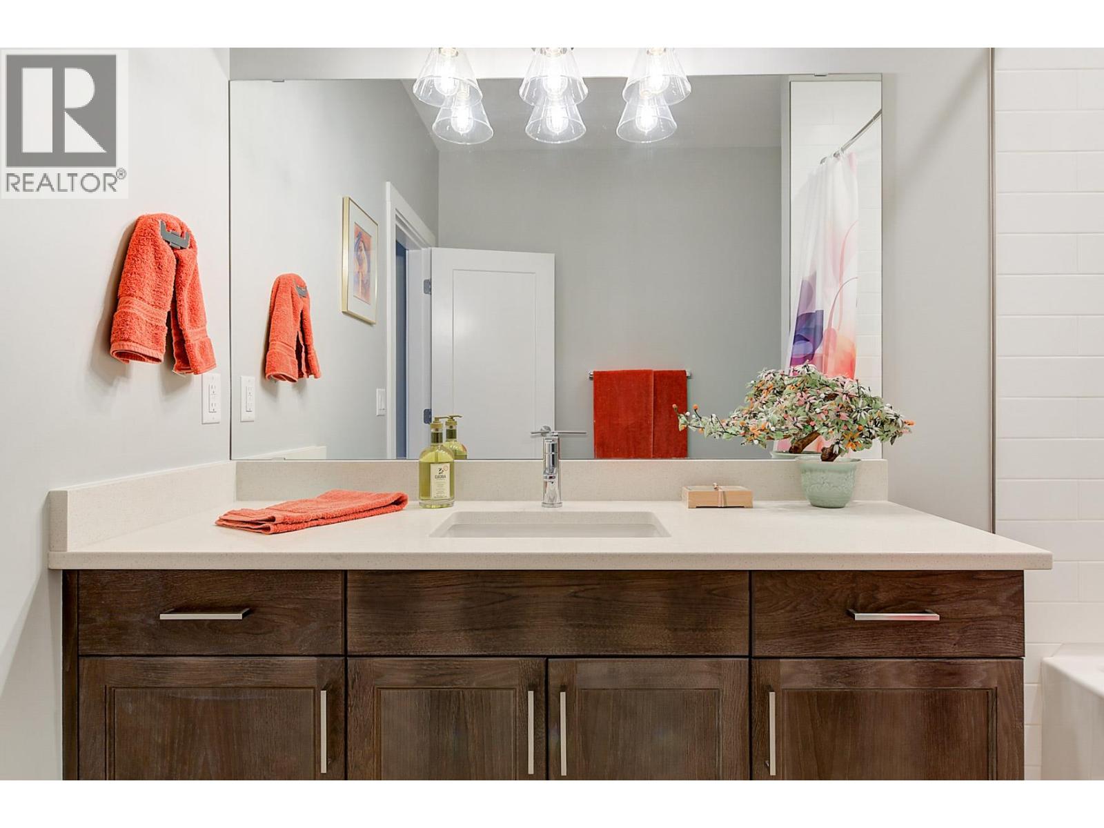 7 1940 KLO Road, Kelowna