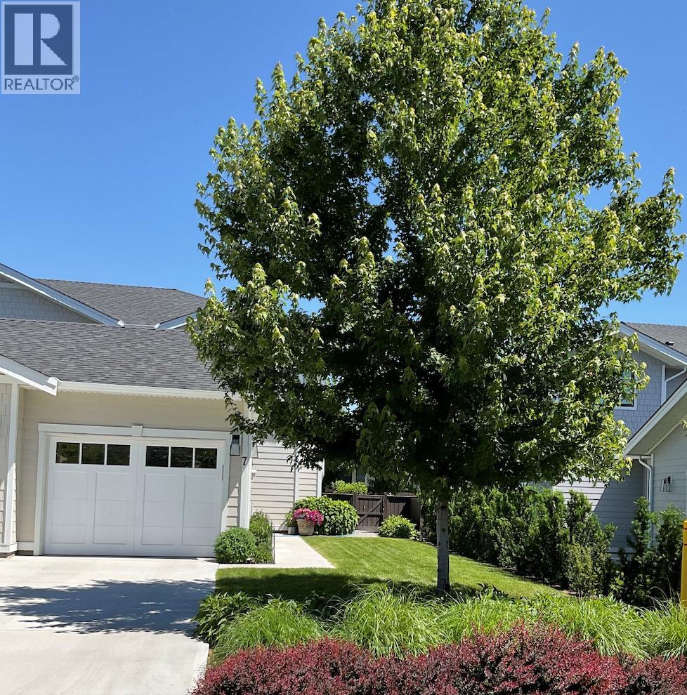 7 1940 KLO Road, Kelowna