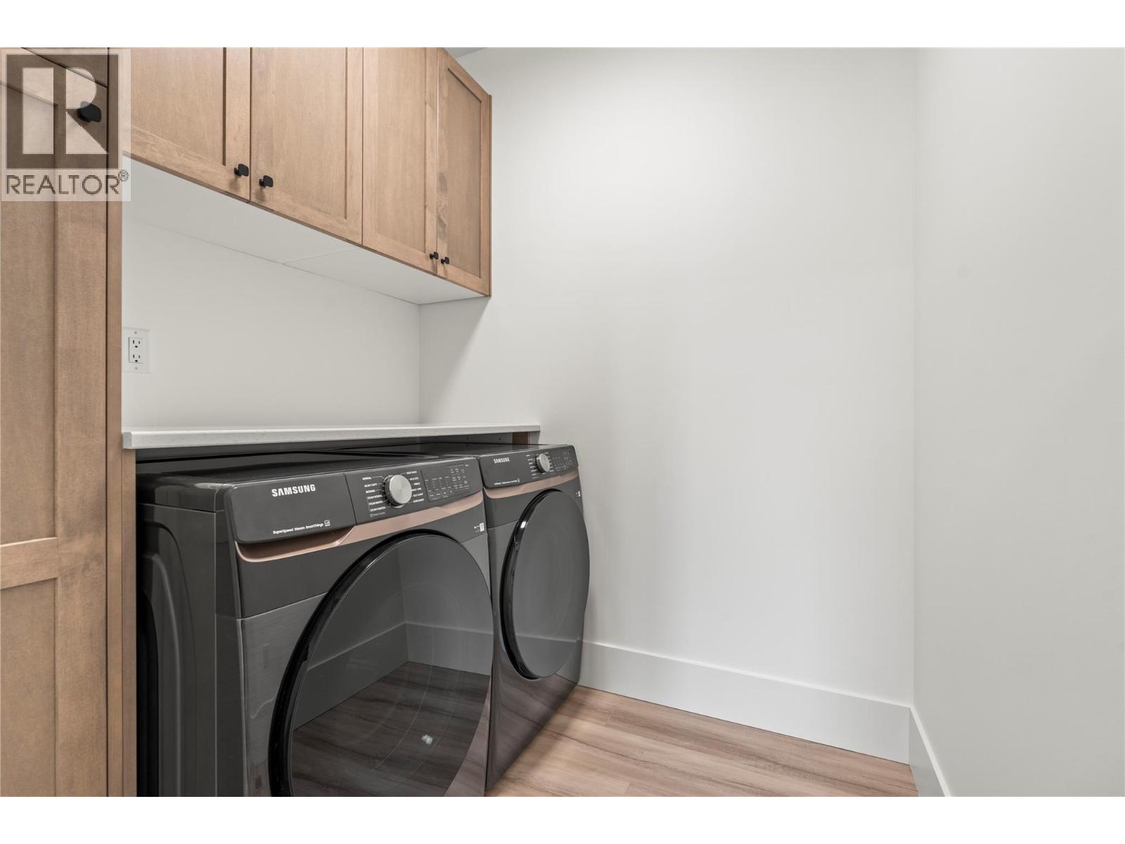  7005/7013 Manning Place, Vernon