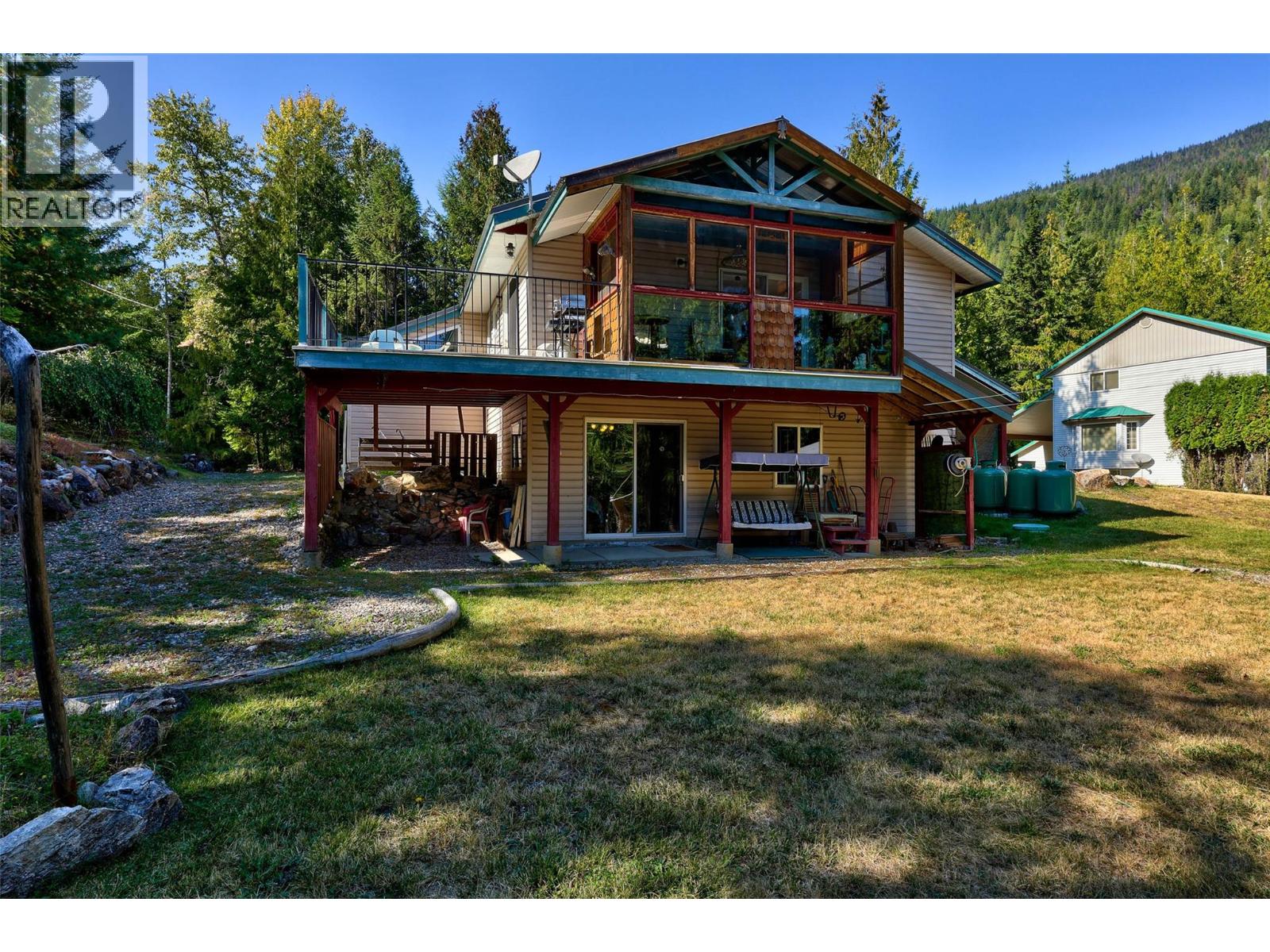 7650 Mountain Drive, Anglemont