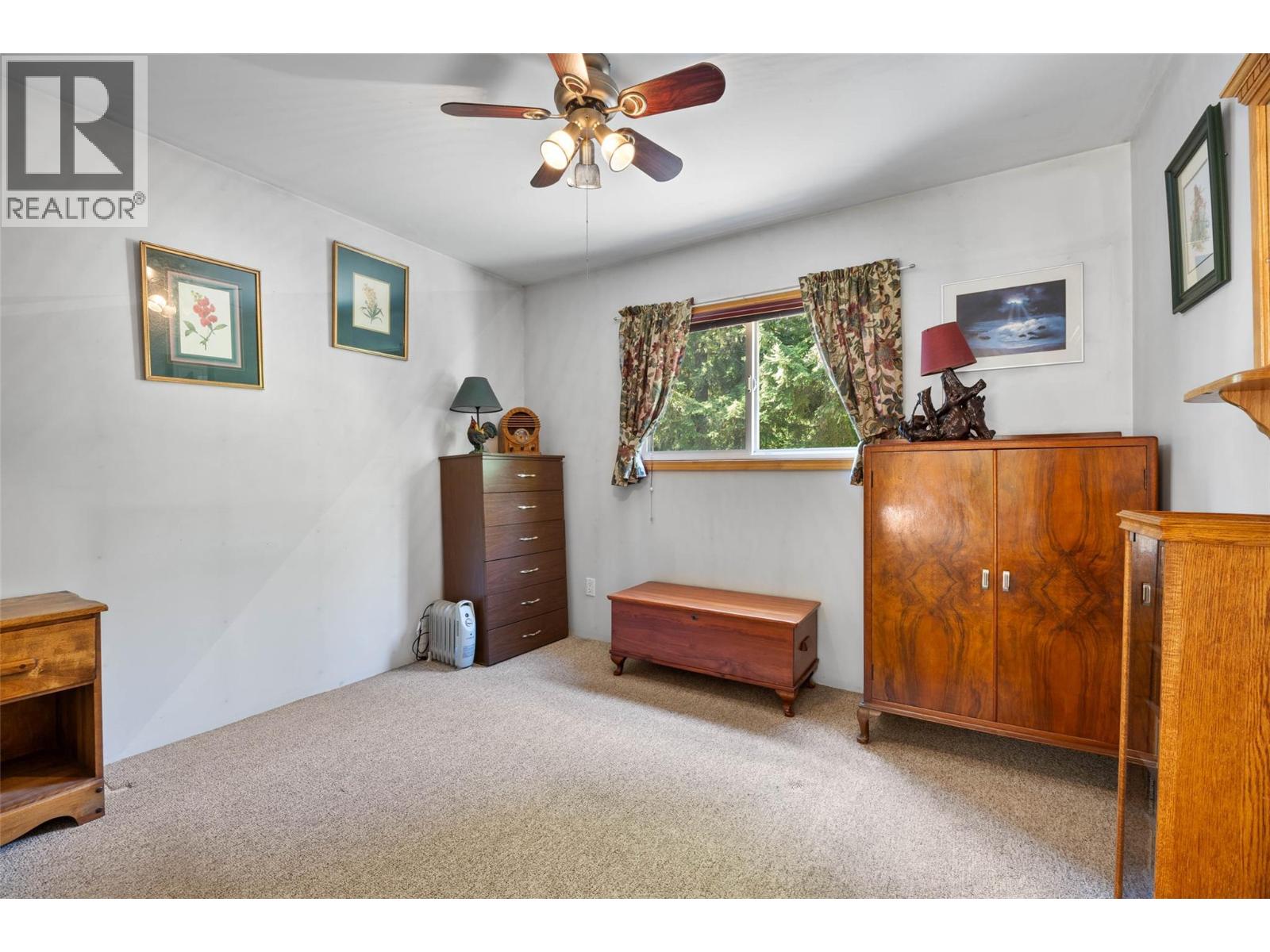 7650 Mountain Drive, Anglemont