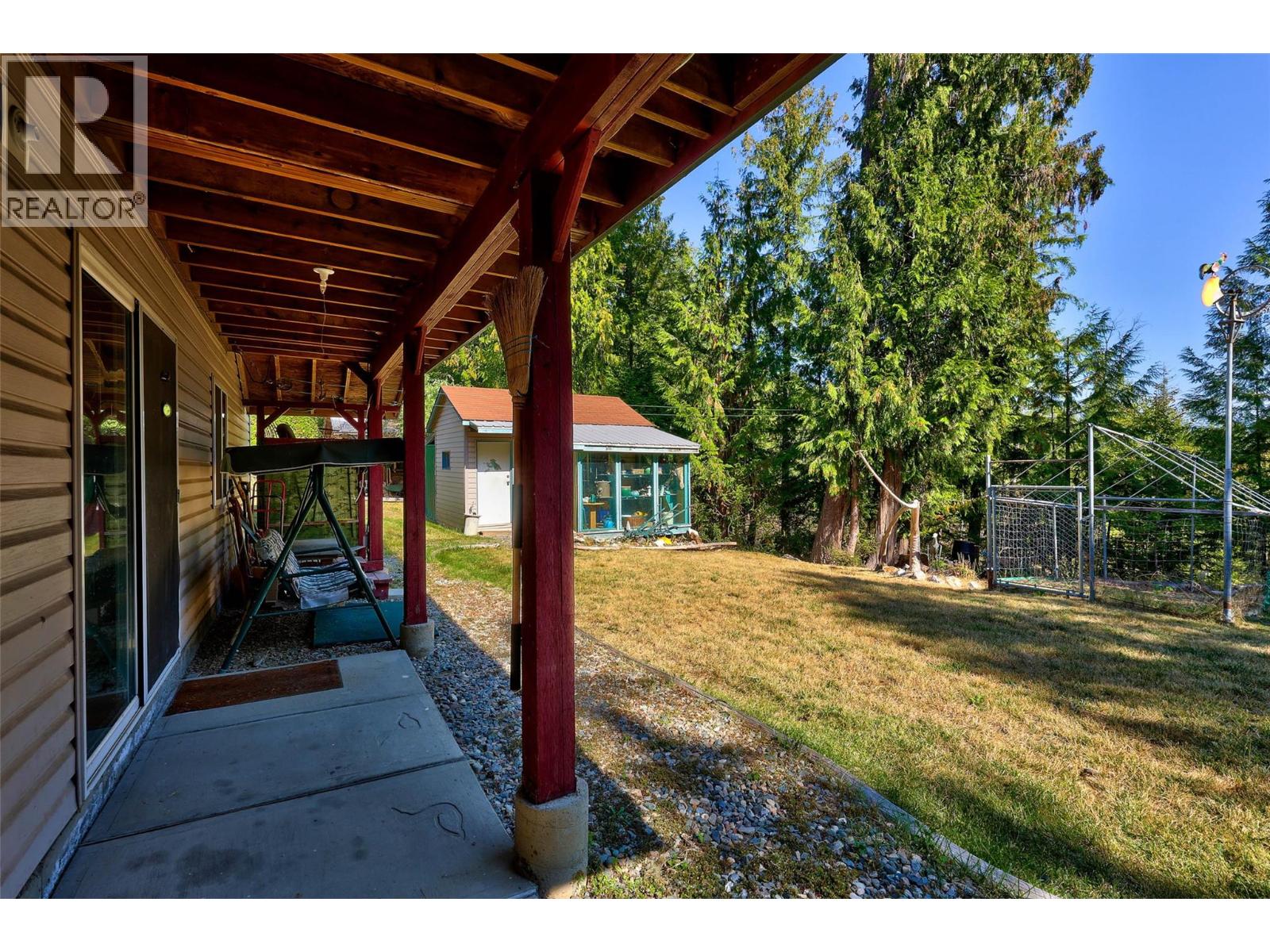 7650 Mountain Drive, Anglemont