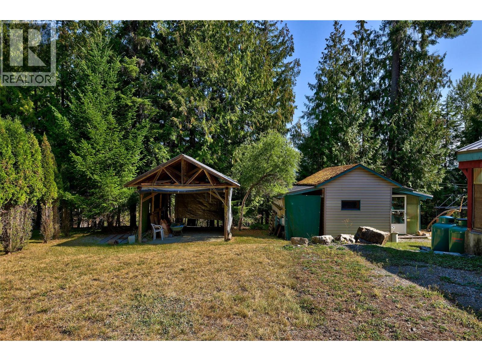 7650 Mountain Drive, Anglemont